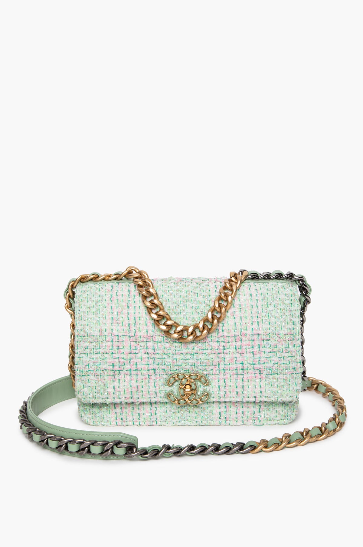Chanel Cruise 2024 Green Iridescent Tweed 19 WOC