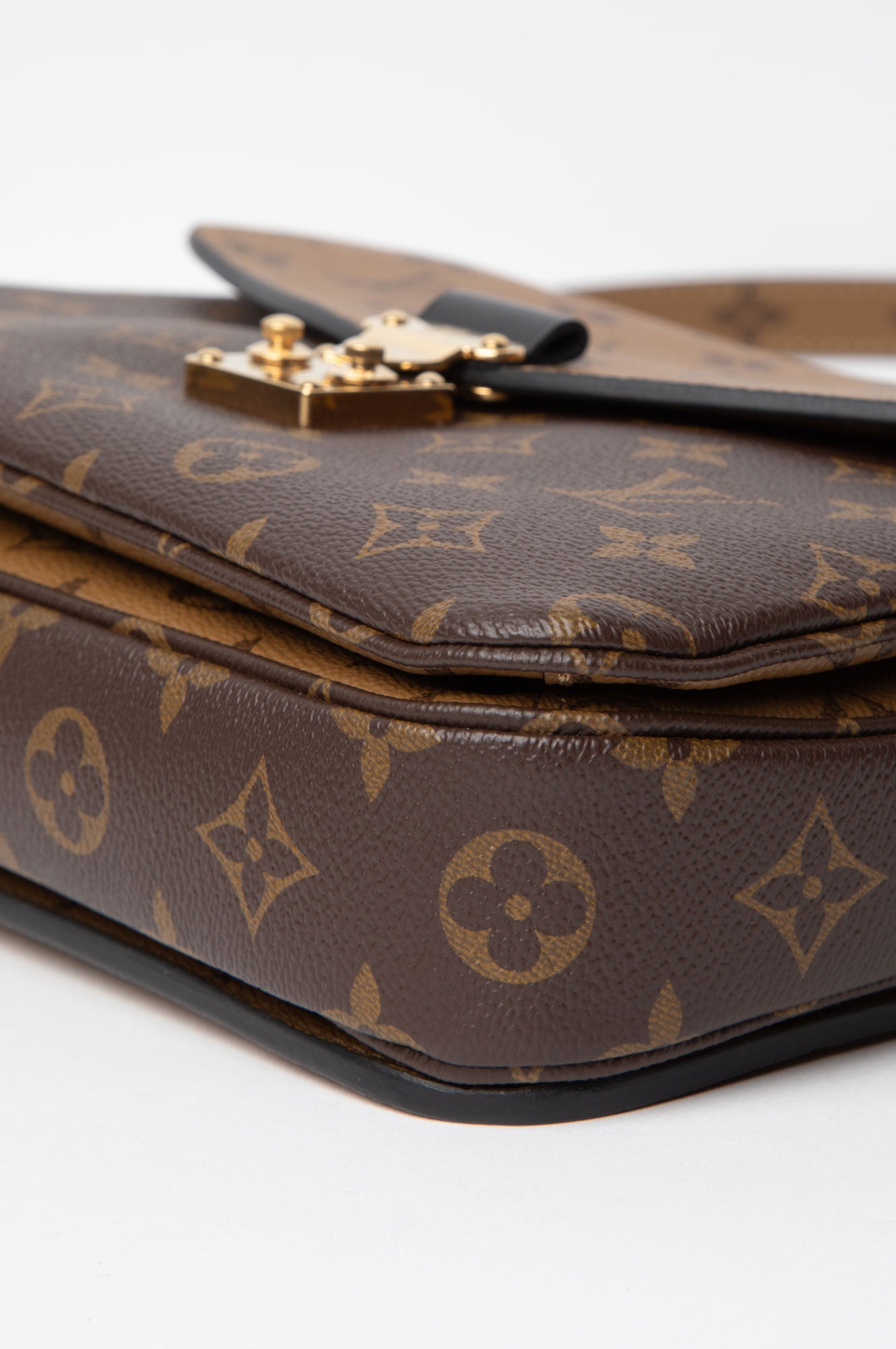 Louis Vuitton Monogram Reverse Metis Pochette Bag