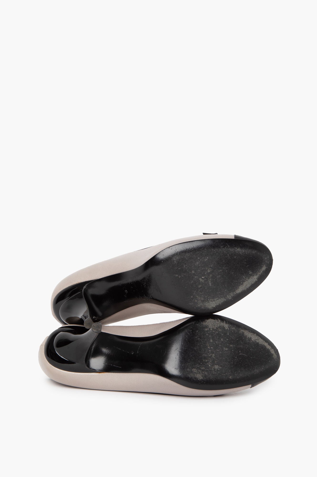 Chanel Grey Patent Pumps Size 37