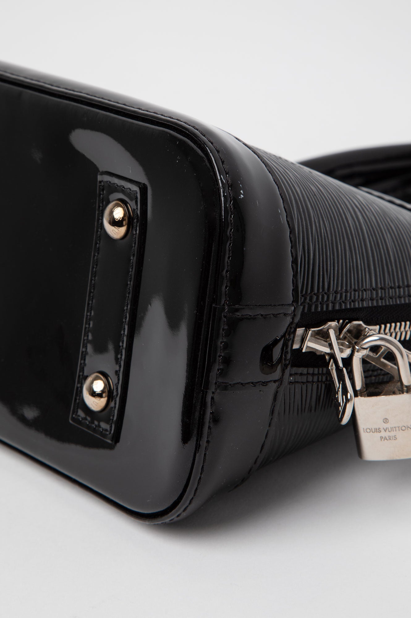 Louis Vuitton Black Electric Epi Alma BB