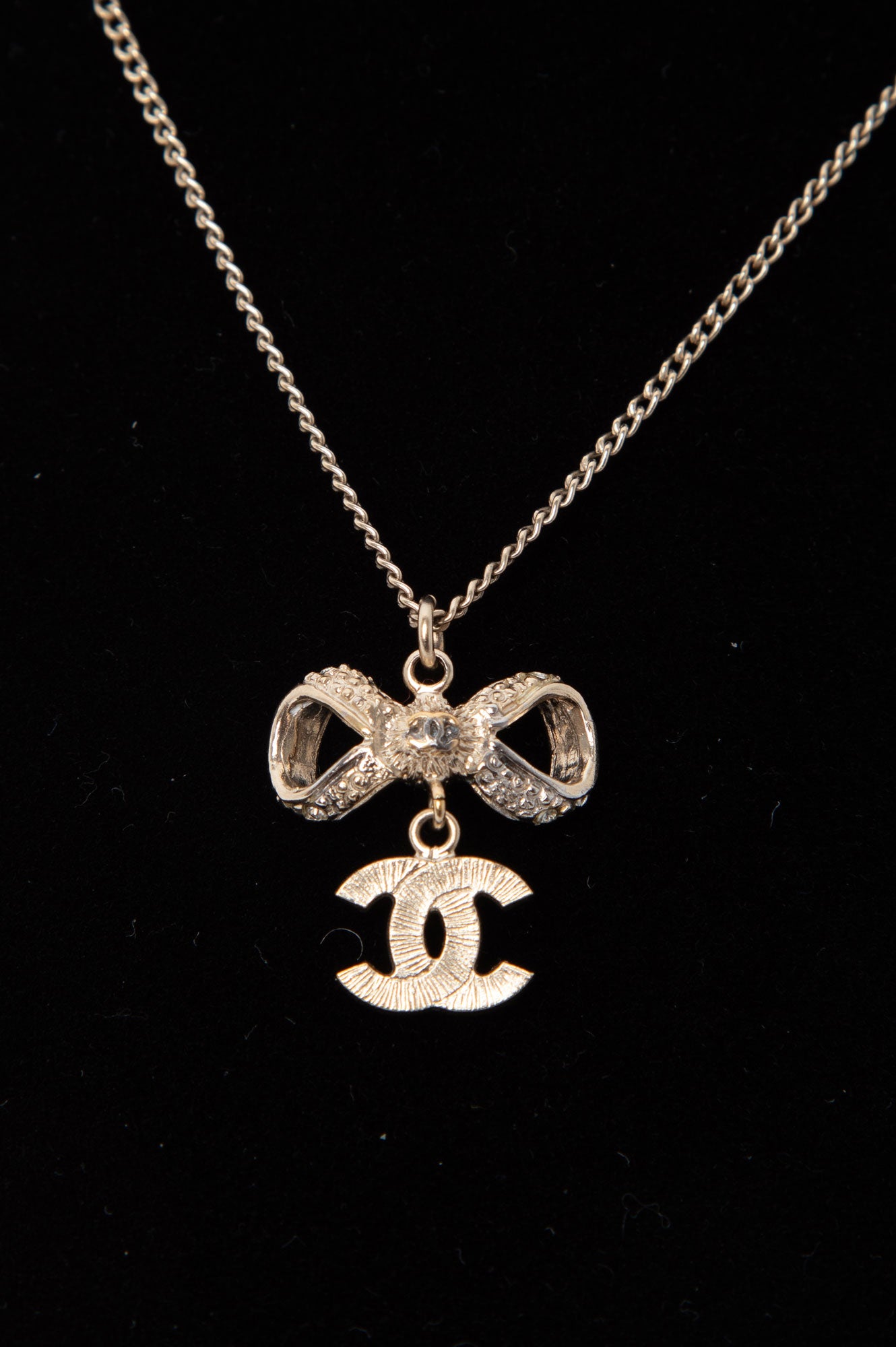Chanel CC Logo Bow Swing Rhinestone Gold-plated Necklace