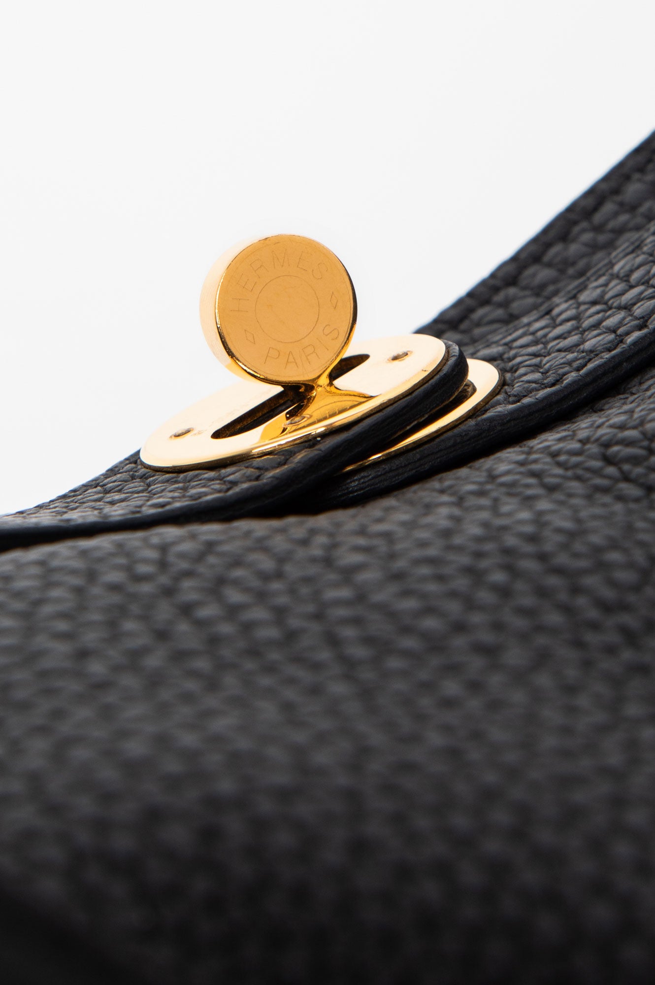 Hermes Black Lindy 26 Clemence GHW Bag