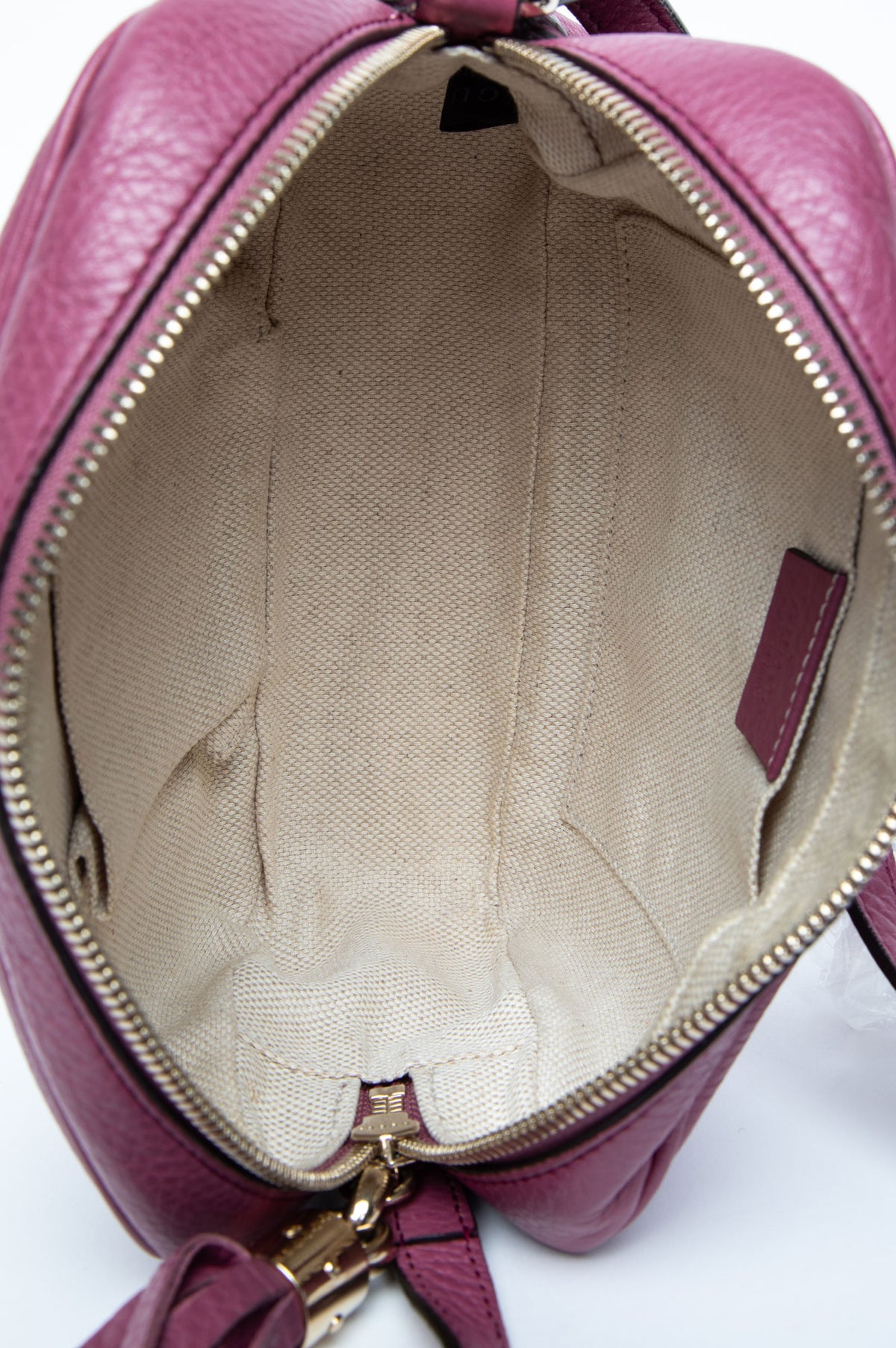 Gucci Peonia Pebbled Calfskin Small Soho Disco Crossbody Bag
