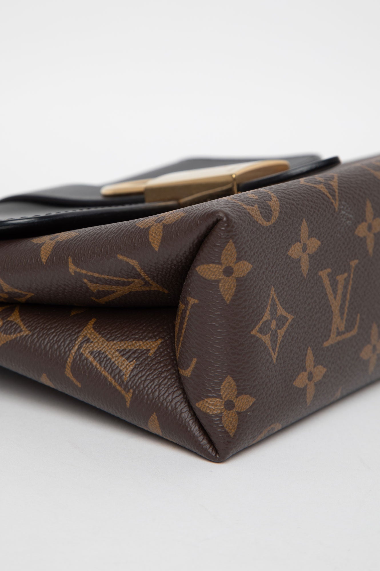 Louis Vuitton Monogram Locky BB