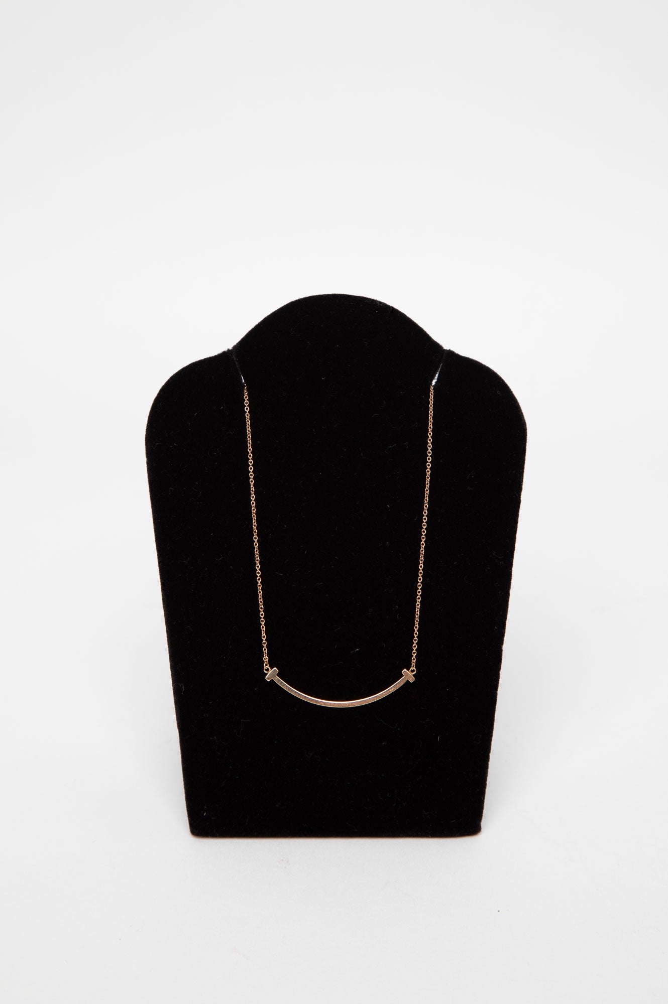 Tiffany & Co Smile Pendant in Yellow Gold, Small