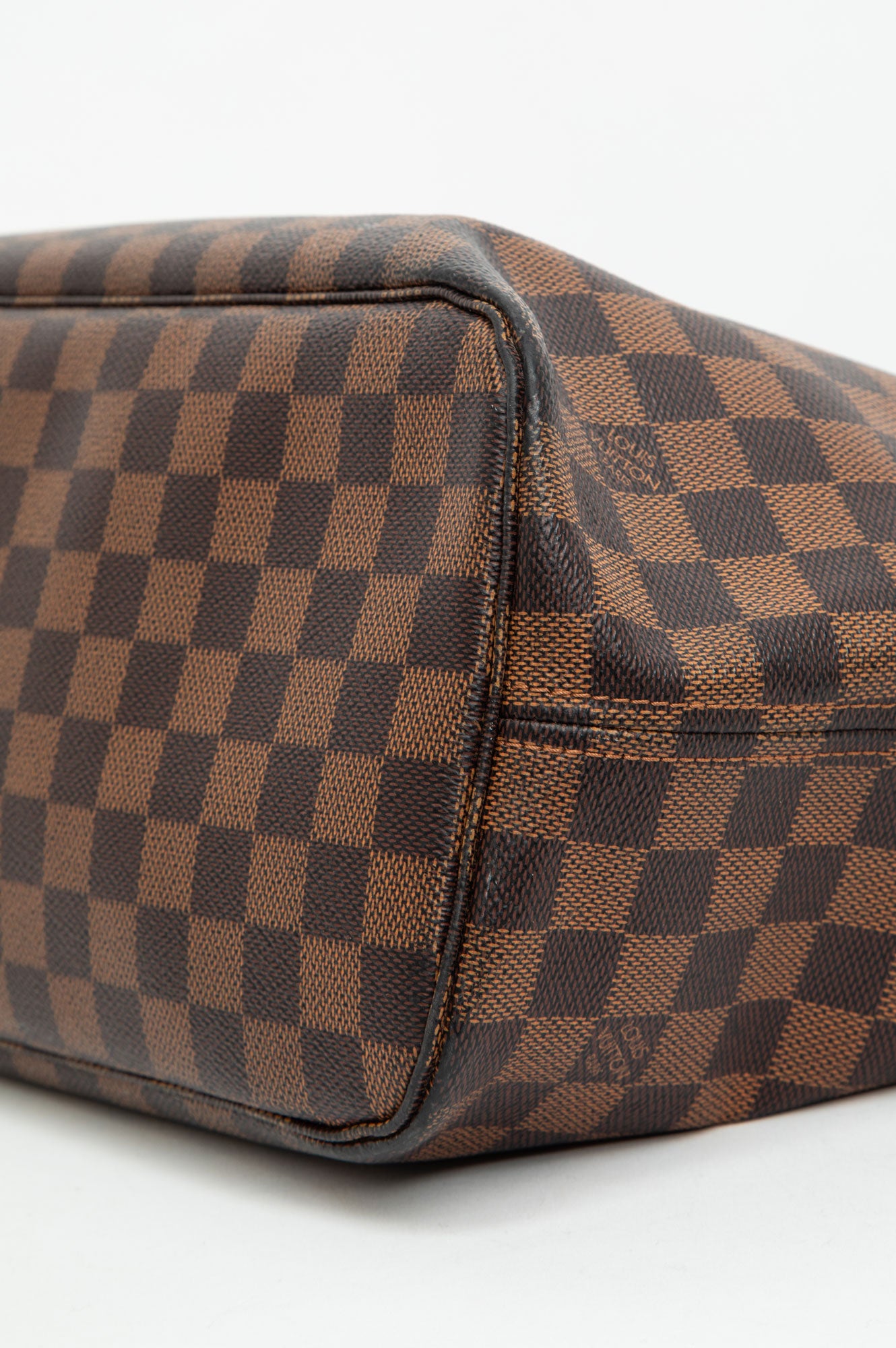 Louis Vuitton Damier Ebene Neverfull MM