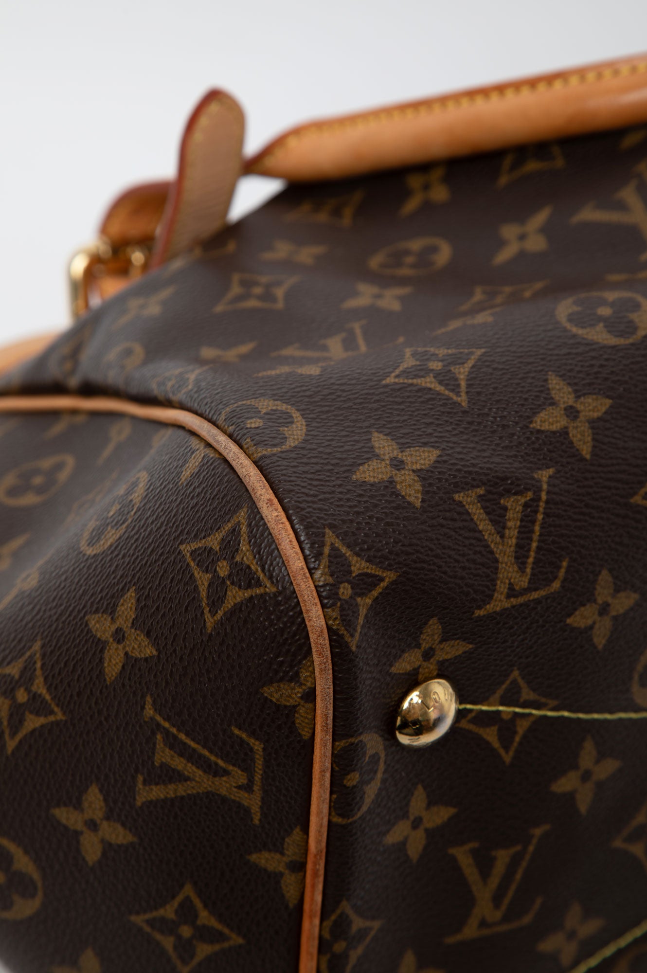 Louis Vuitton Tivoli GM Tote Bag