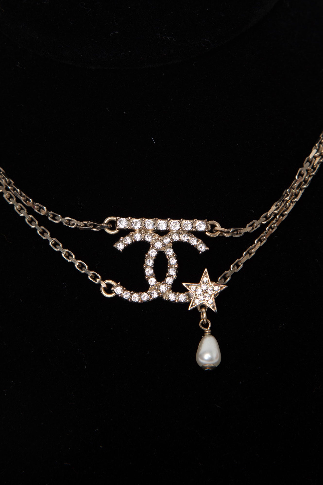 Chanel 2022 CC Logo Star Necklace