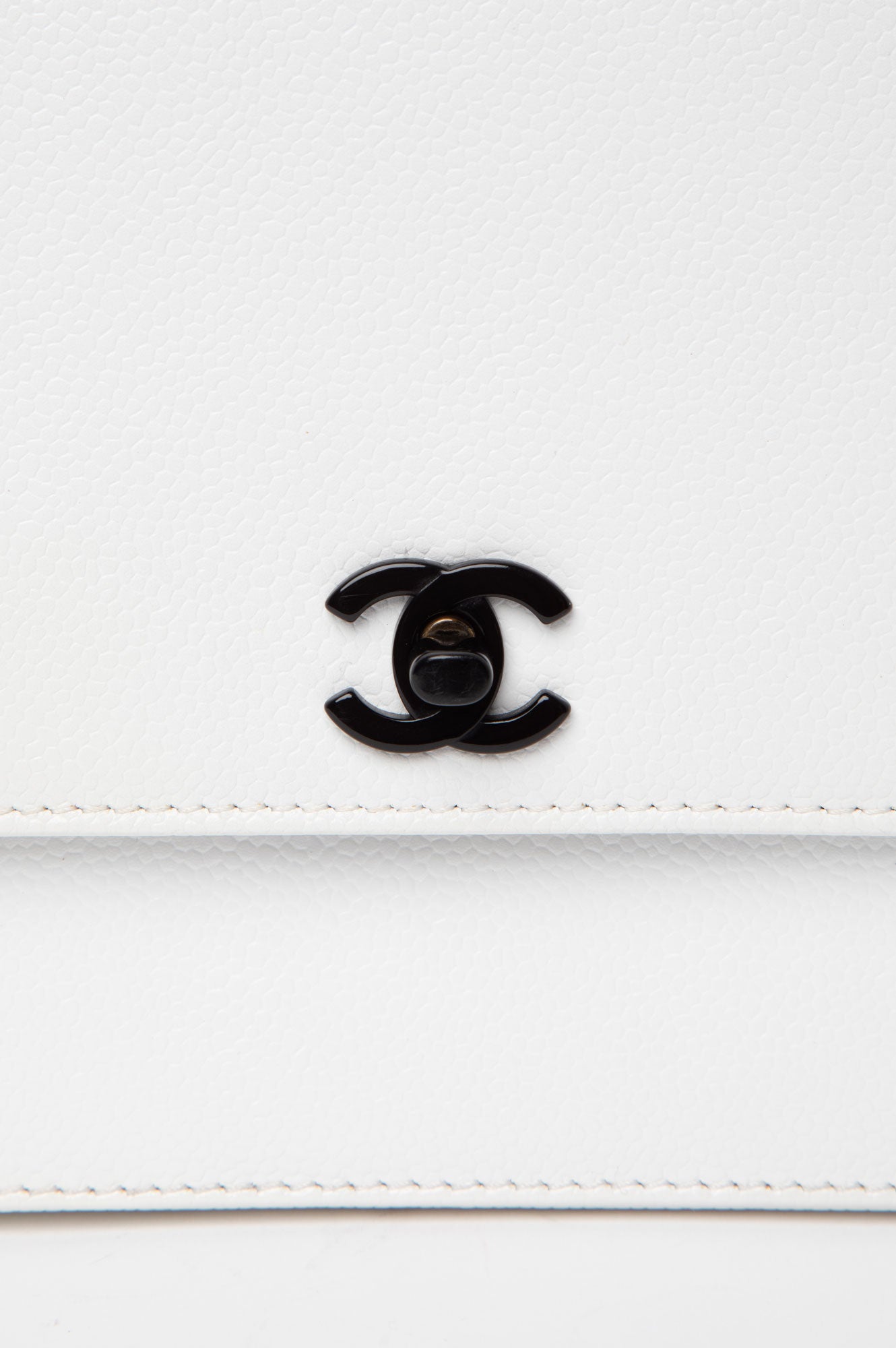 Chanel 1997-1999 White Caviar Flap Shoulder Bag