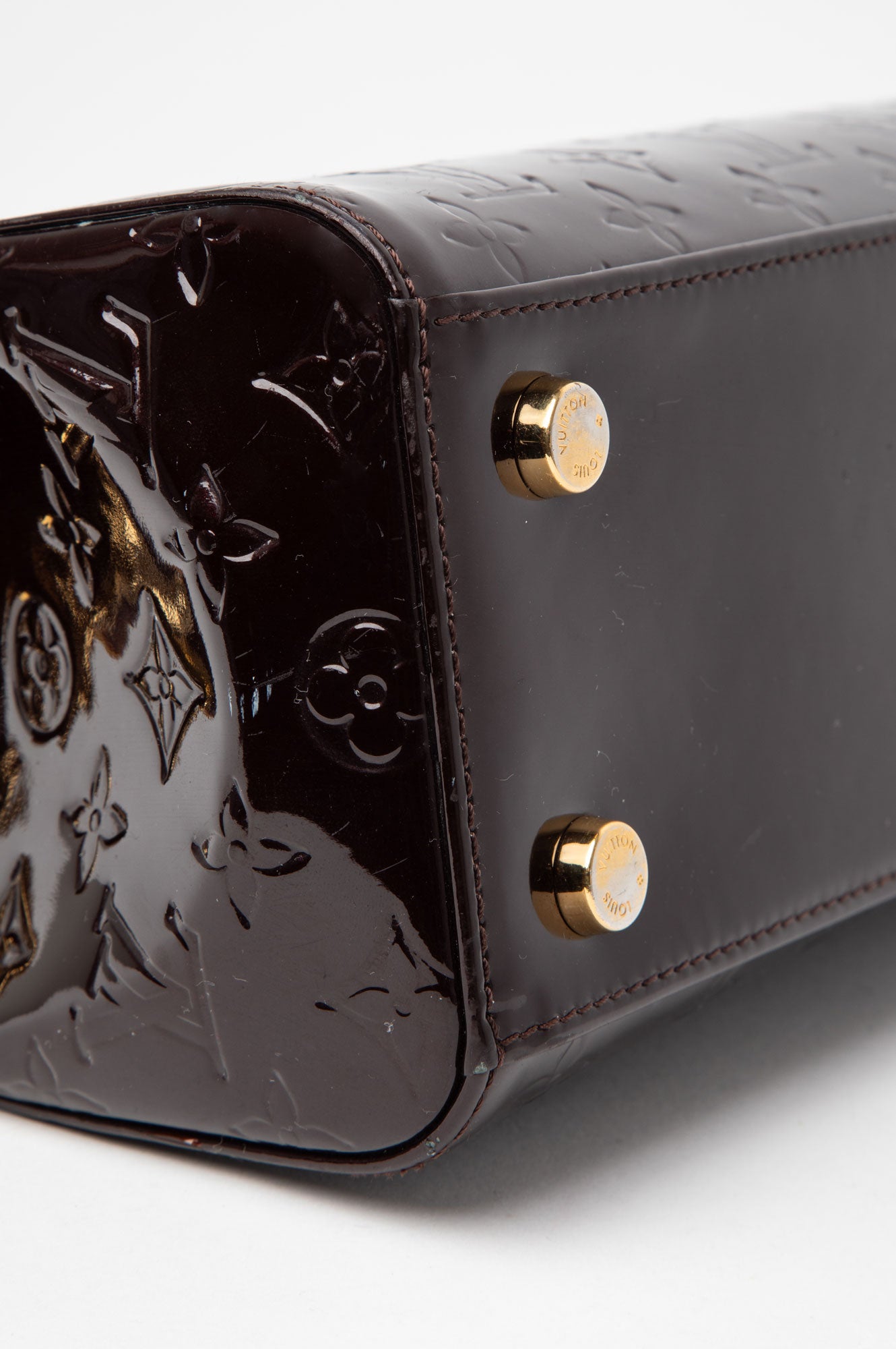 Louis Vuitton Amarante Vernis MM Brea Bag