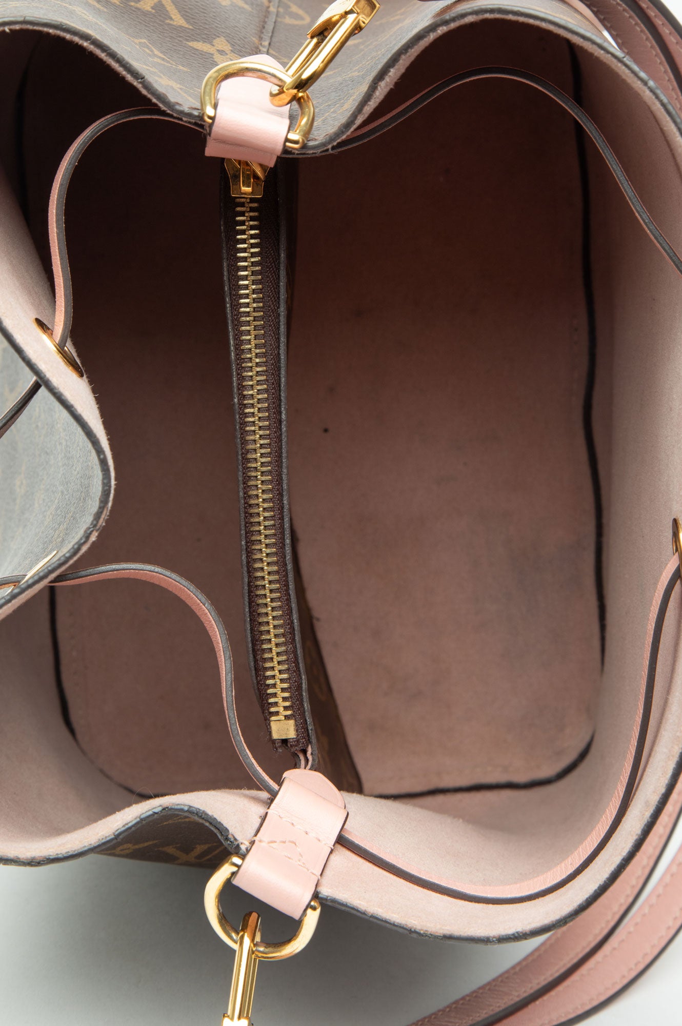 Louis Vuitton Monogram/Rose Poudre Pink MM NeoNoe Bucket Bag