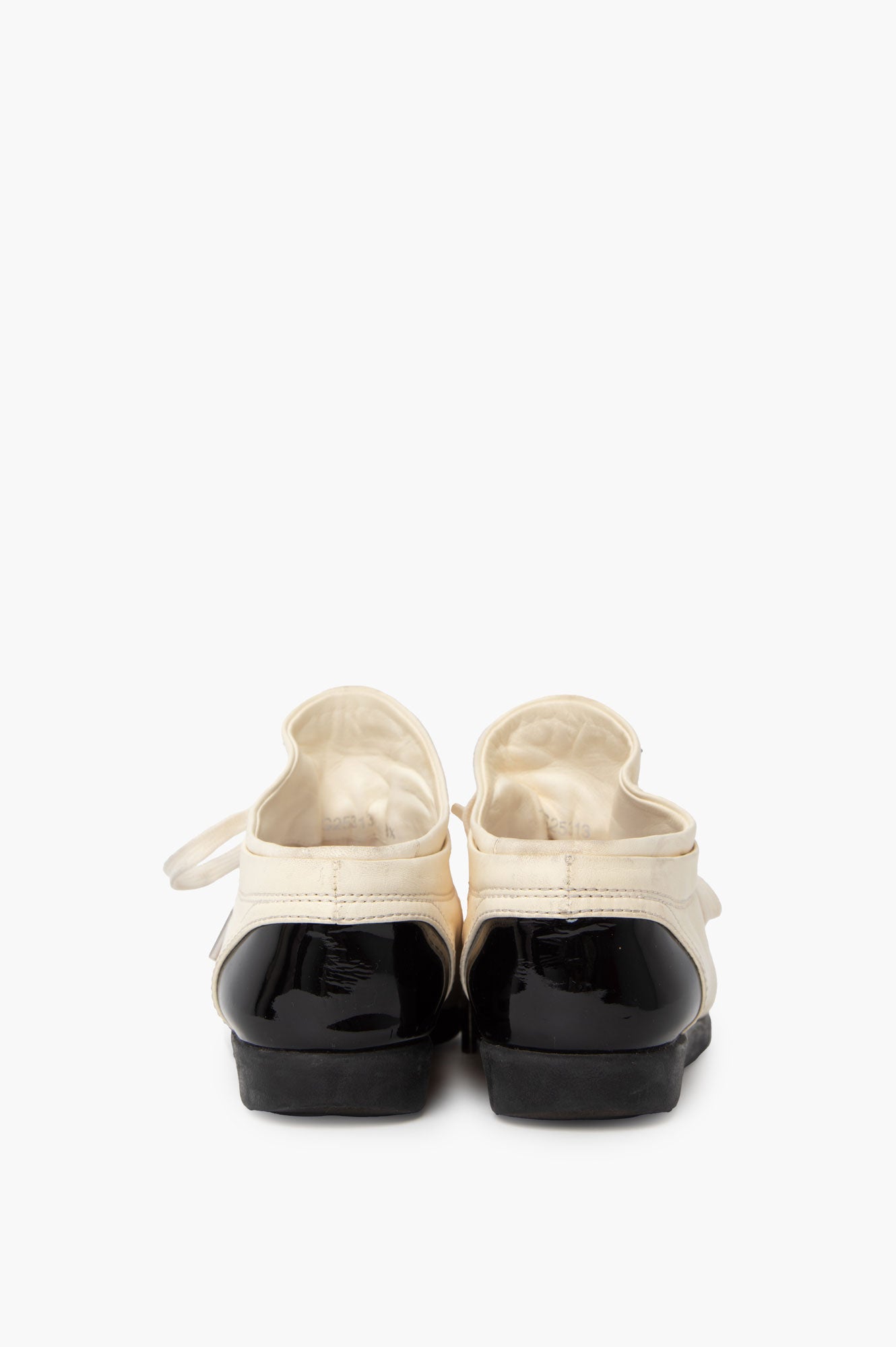 Chanel Cream Black CC Cap Toe Leather Shoes Size 38.5