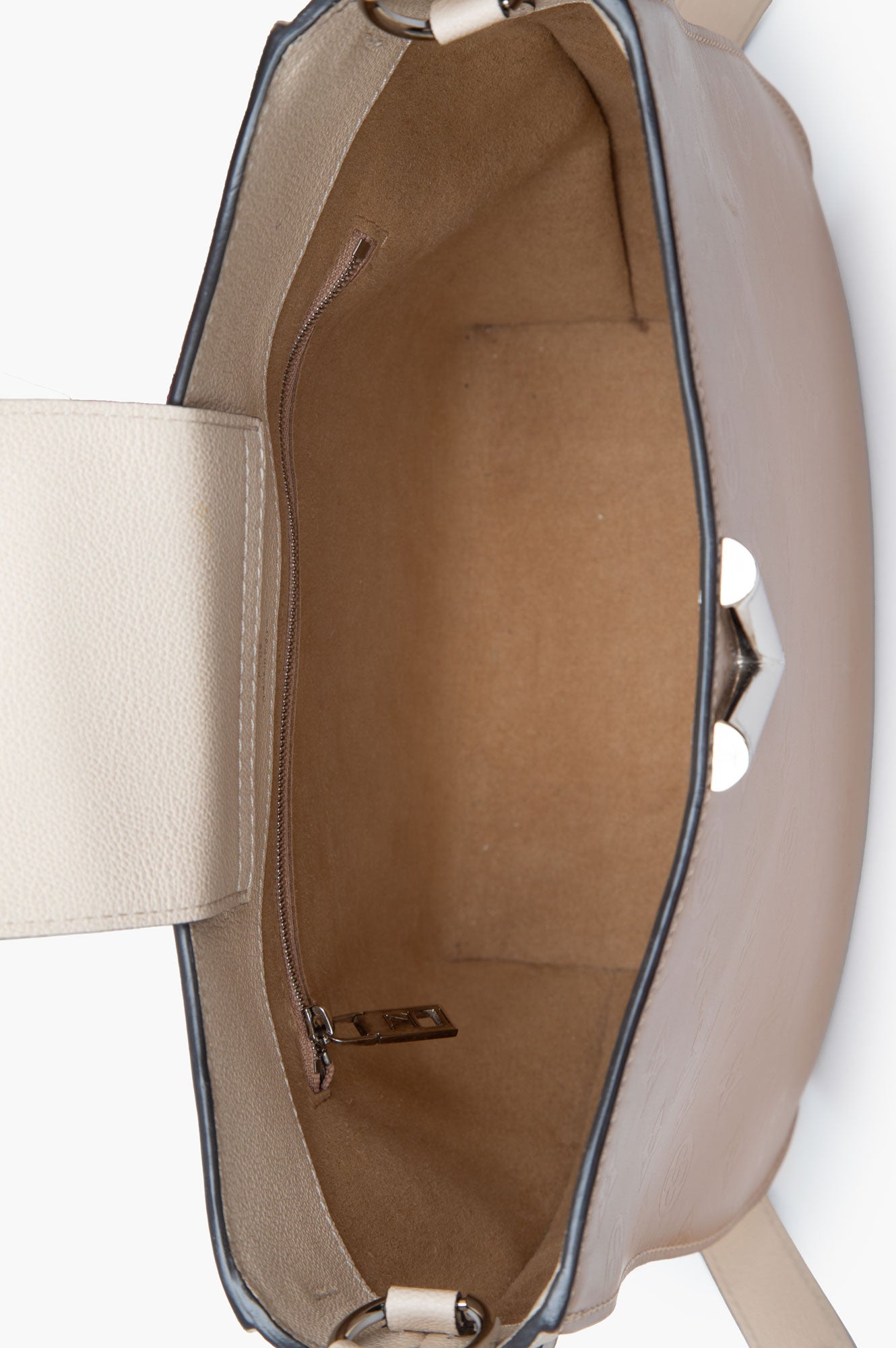 Louis Vuitton Cuir Ecume Very Hobo Bag