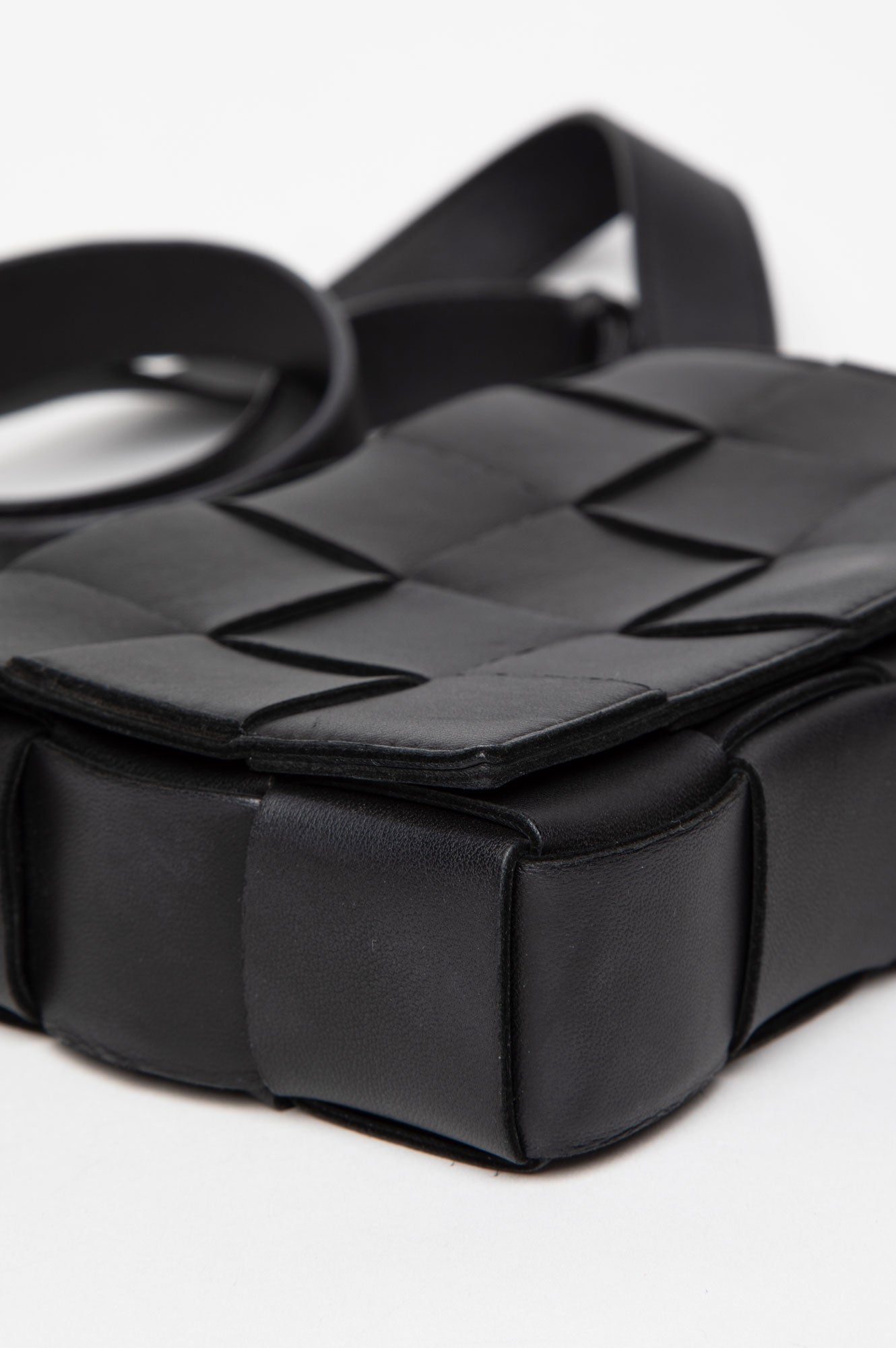 Bottega Veneta Black Inrecciato Lambskin Cassette Bag