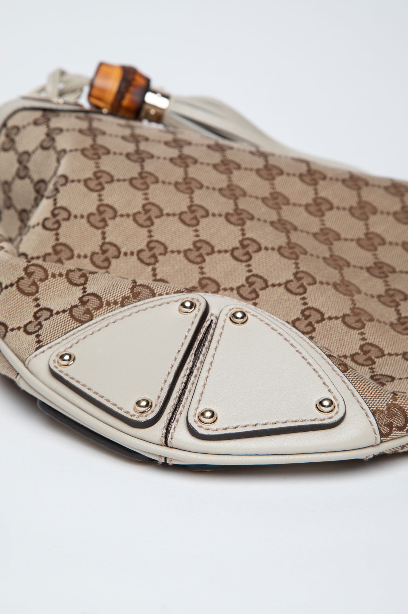 Gucci Beige GG Canvas Medium Babouska Indy Hobo Bag With Strap