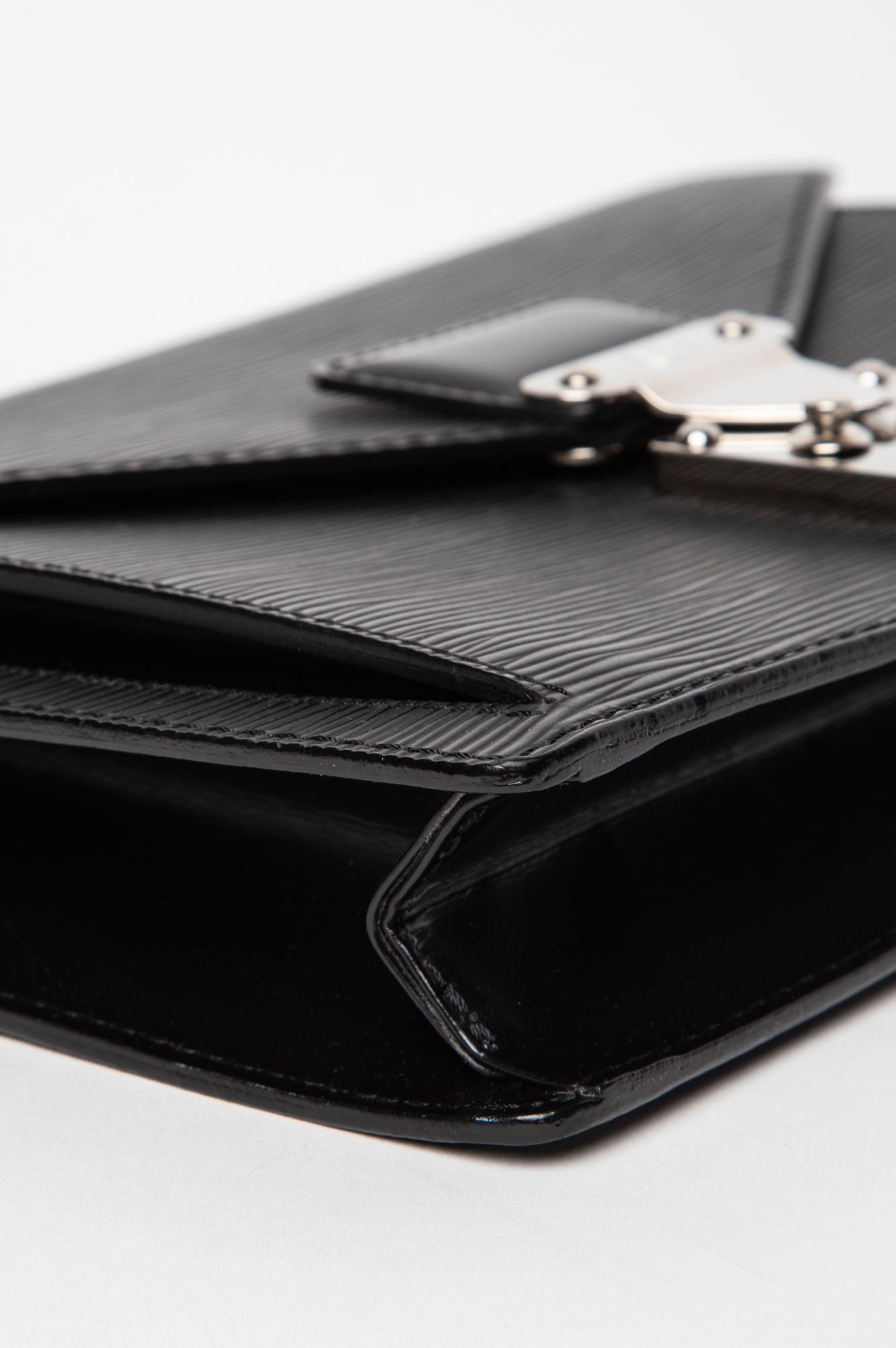 Louis Vuitton Black Epi Pochette Sellier Dragonne Clutch