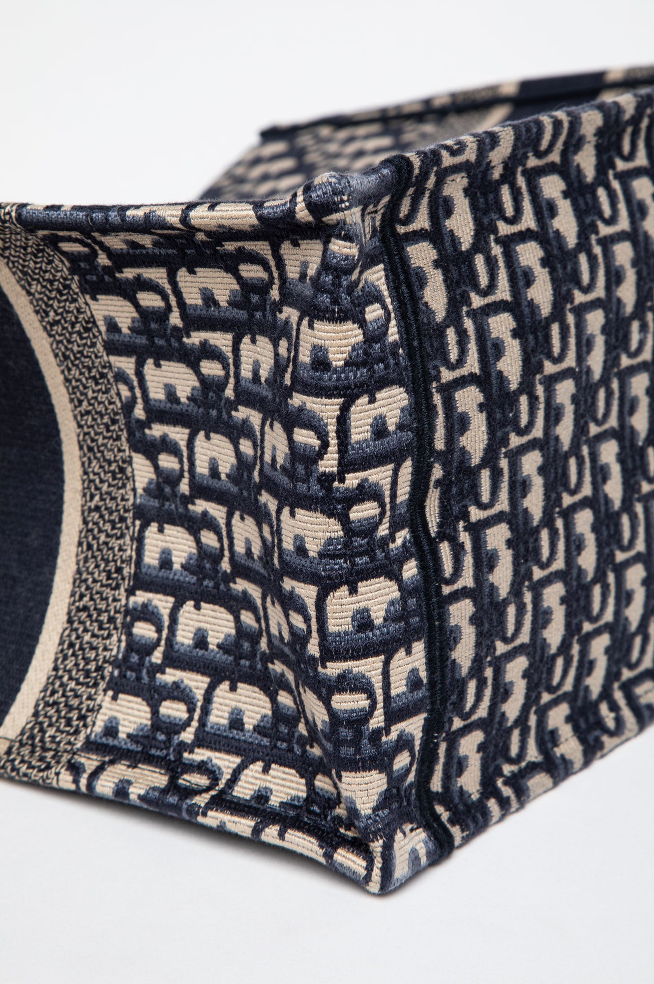 Christian Dior Ecru and Blue Dior Oblique Embroidery Medium Book Tote