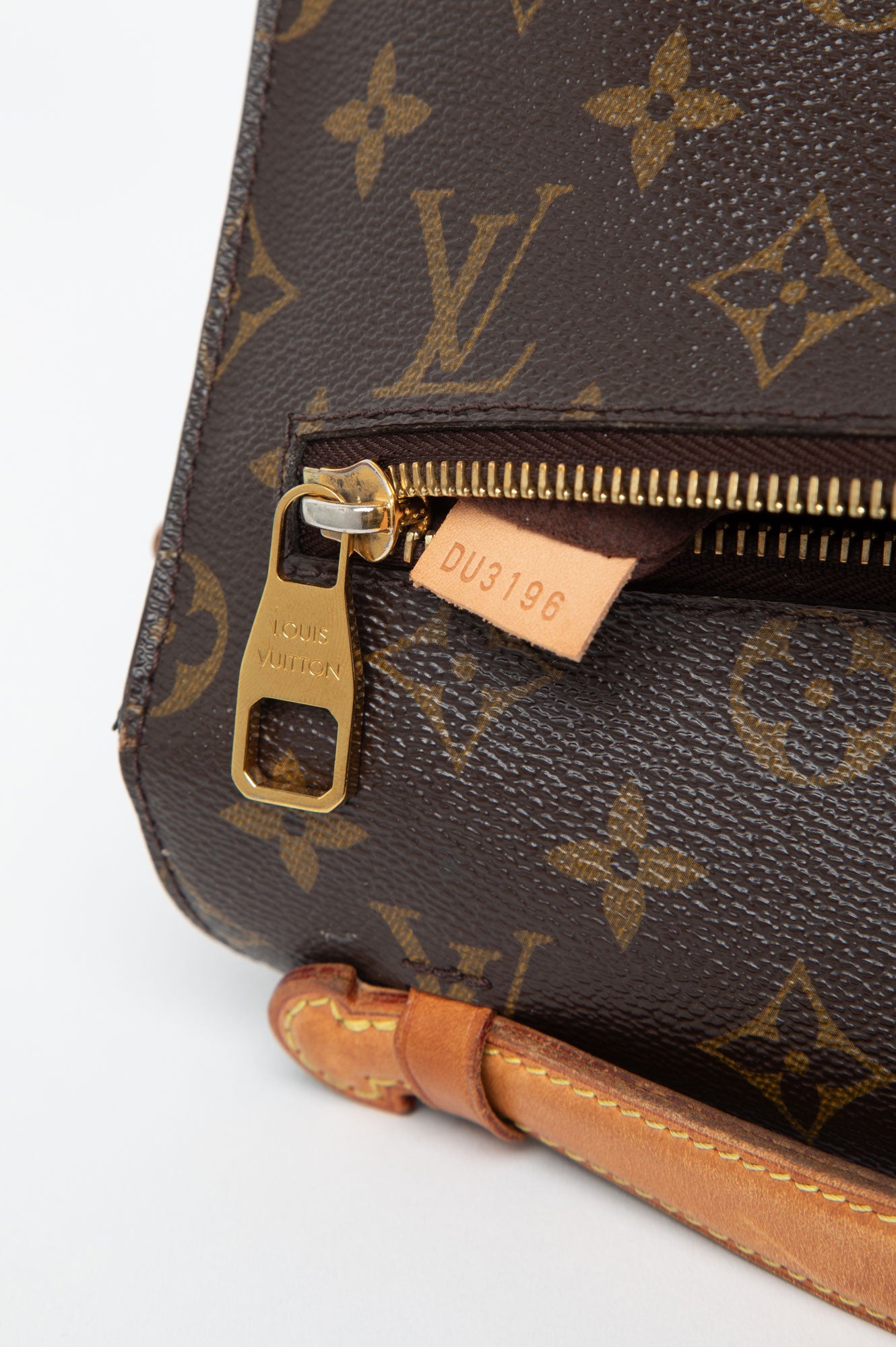 Louis Vuitton Monogram Metis Pochette Bag