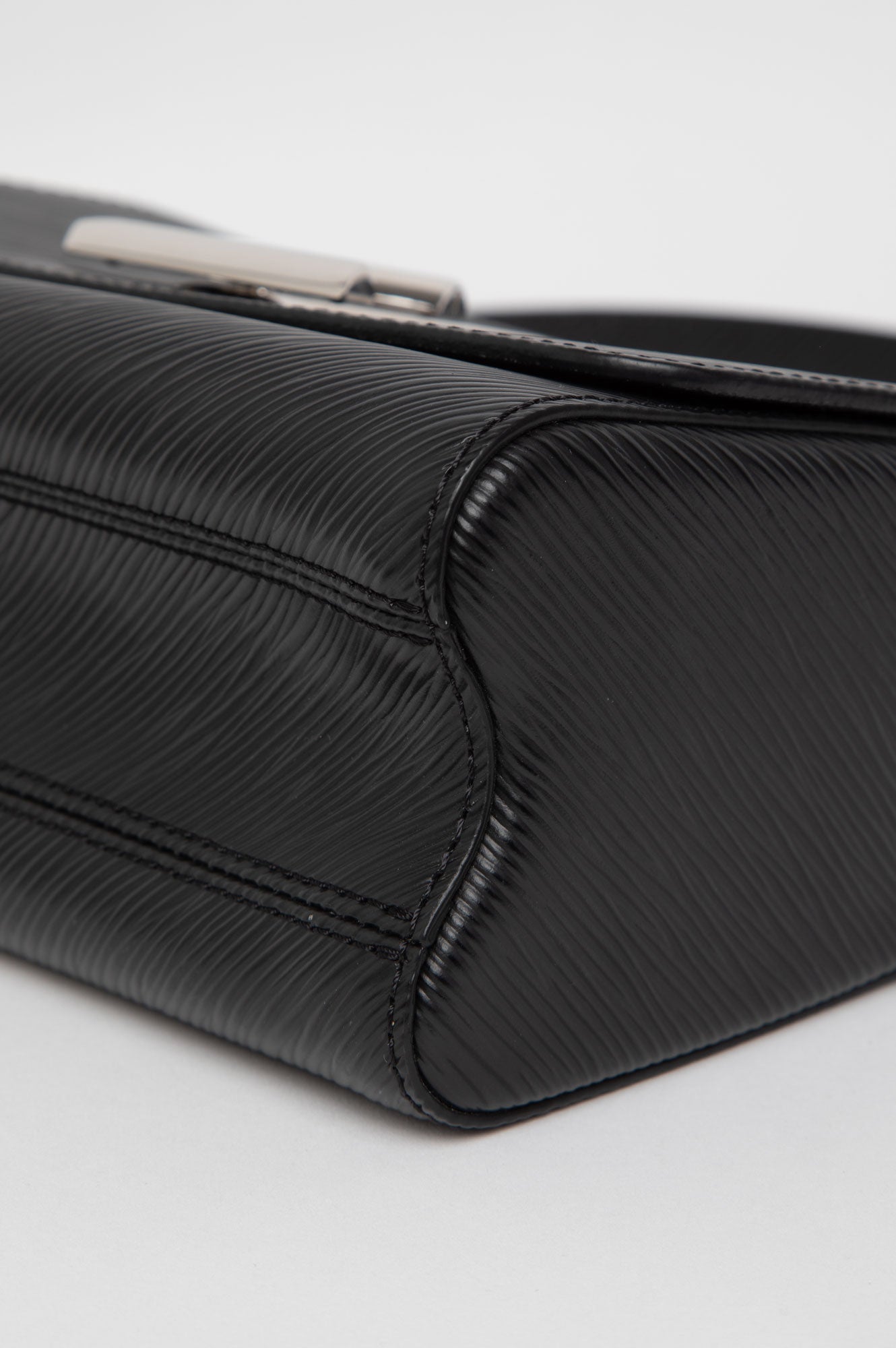 Louis Vuitton Black Epi Twist MM Bag SHW