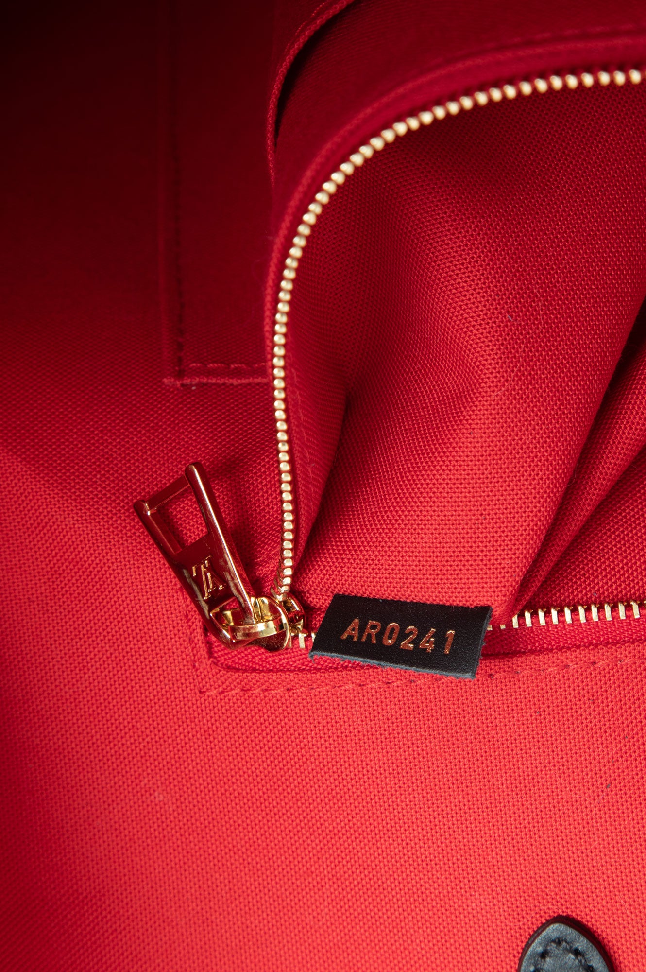 Louis Vuitton Monogram On The Go GM Bag