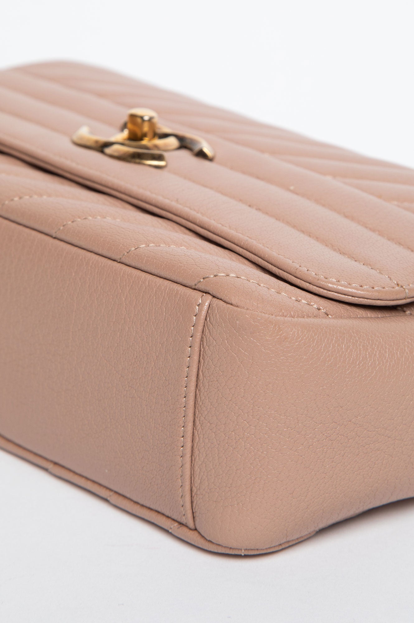 Chanel Beige Goatskin Diagonal Chevron CC Flap Bag