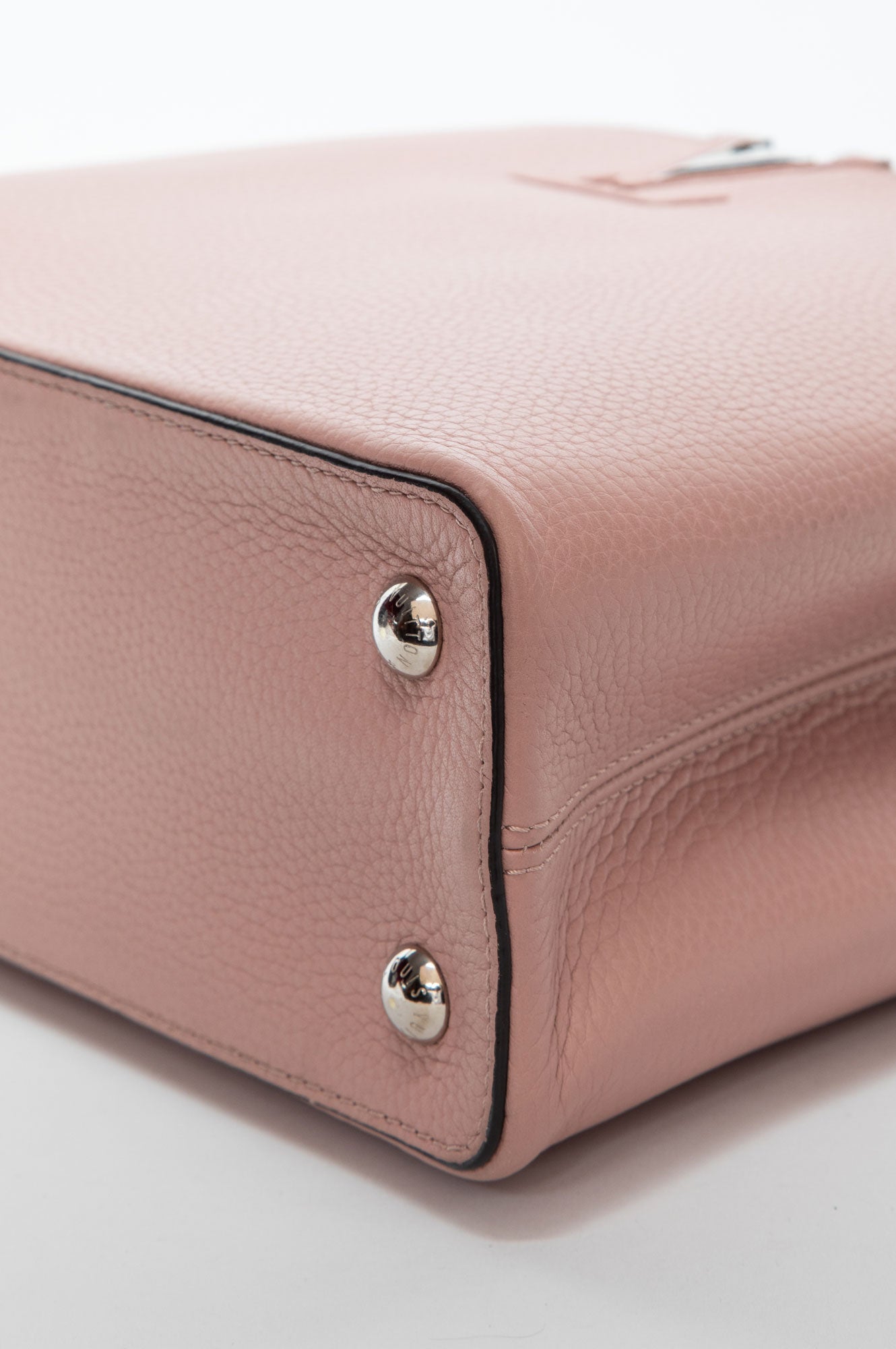 Louis Vuitton Magnolia Pink Taurillon PM Capucines Bag
