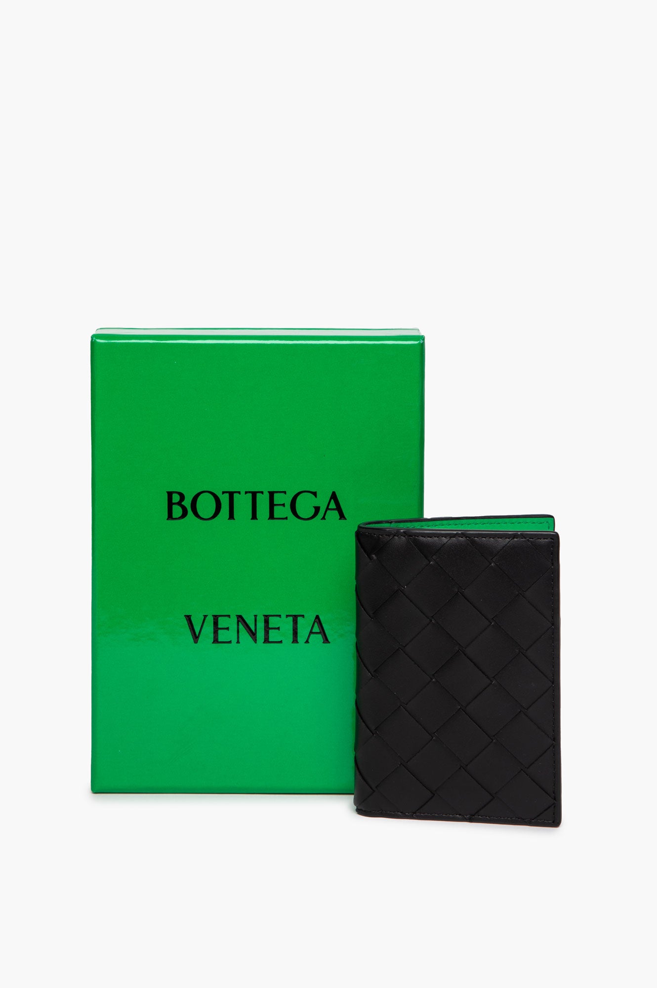 Bottega Veneta Black/Green Intrecciato Bifold Cardholder