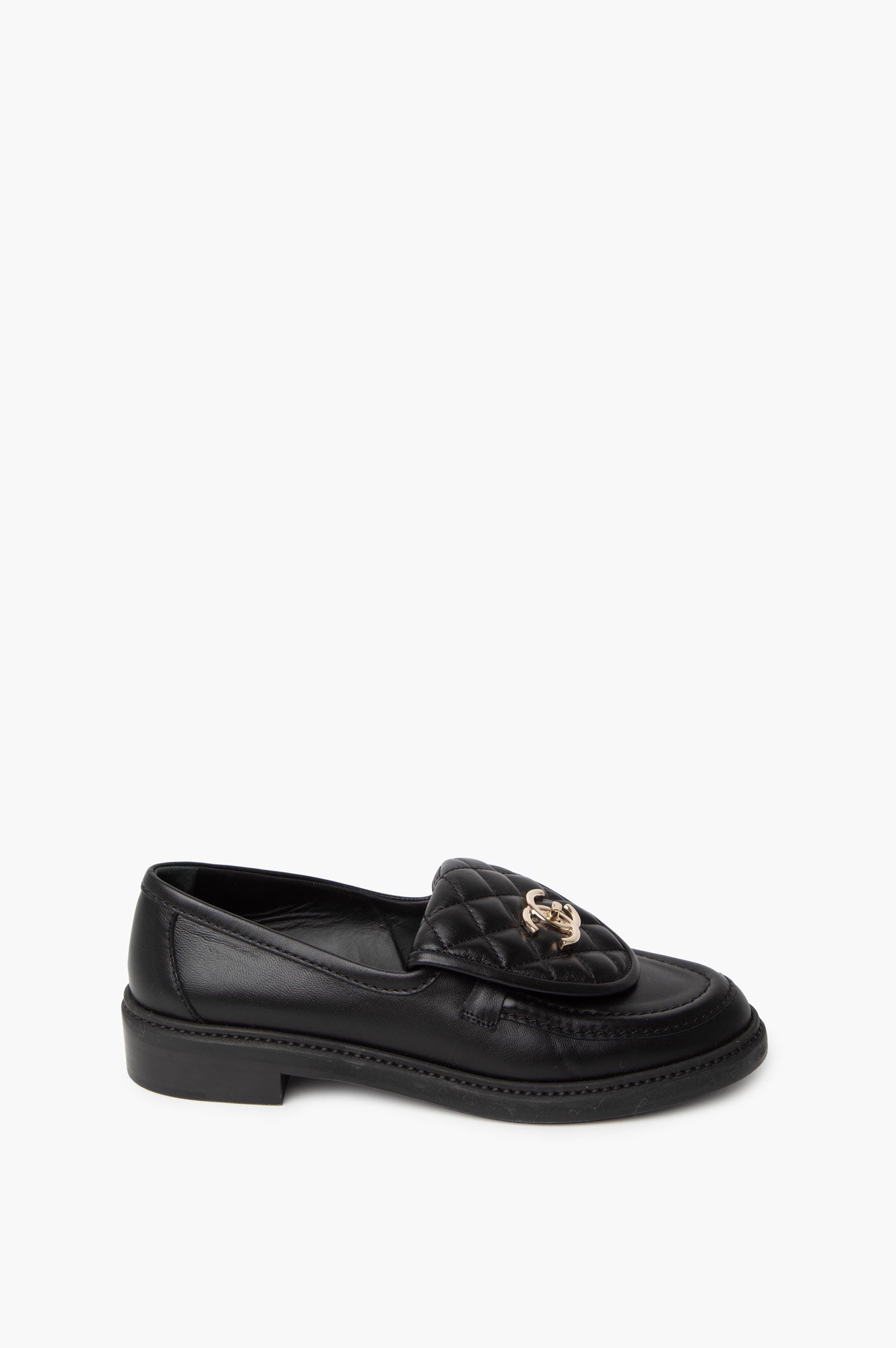 Chanel Interlocking CC Logo Lambskin Loafers 38