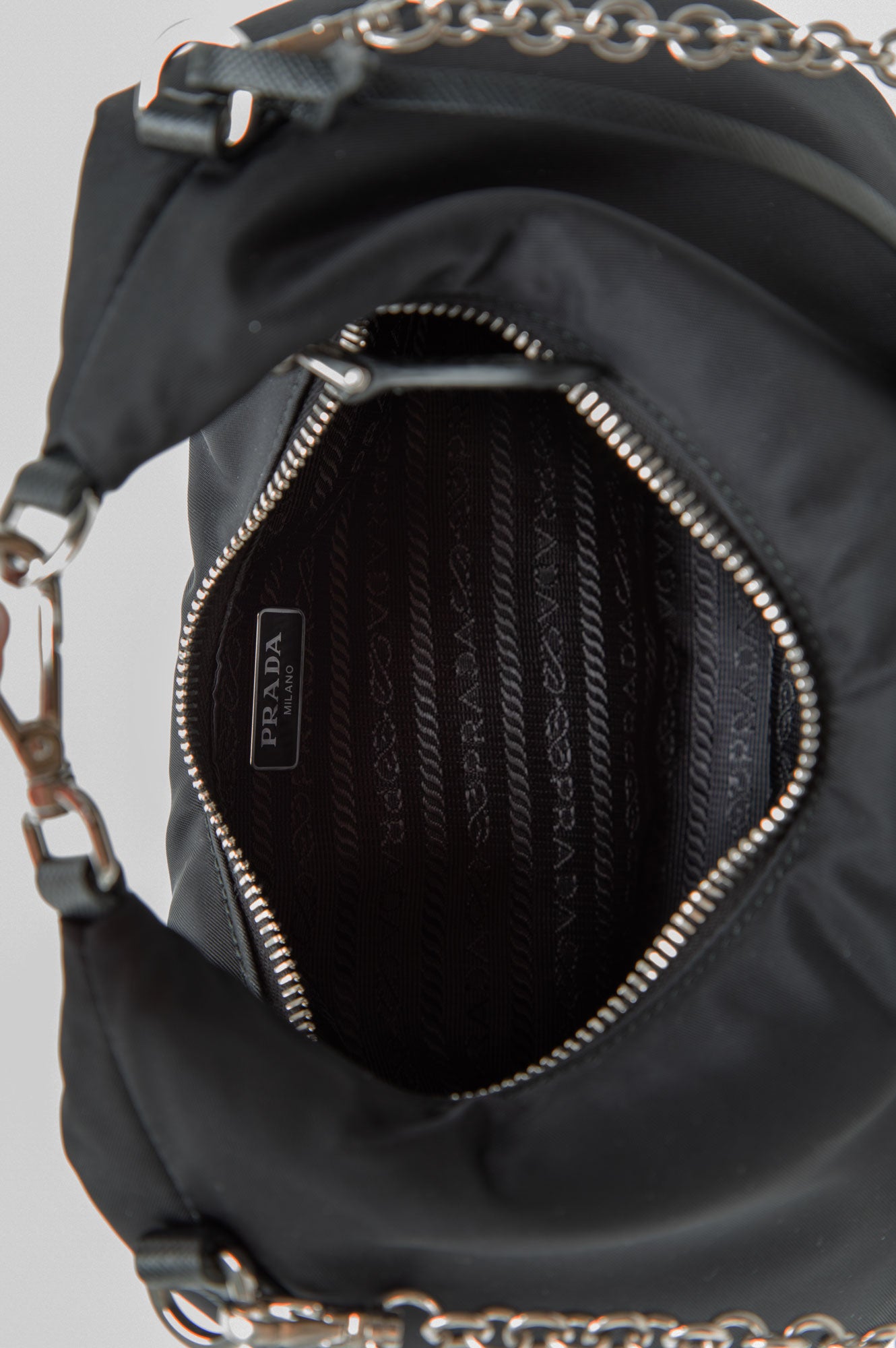 Prada Tessuto Re-edition 2006 Shoulder Bag Black