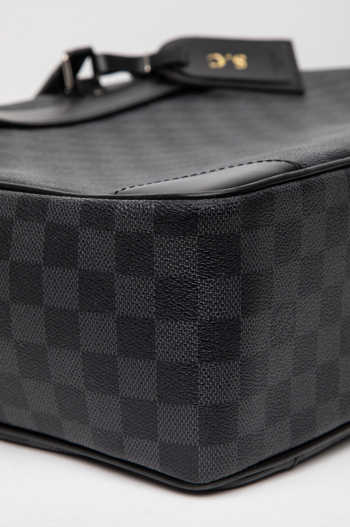 Louis Vuitton Damier Graphite Porte-Documents Voyage GM