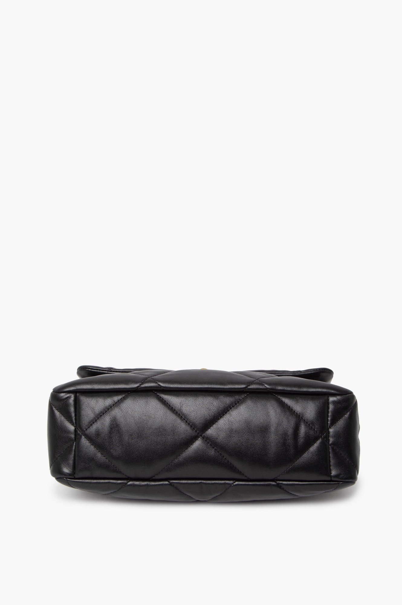 Chanel 19 Black Medium G/S Hardware
