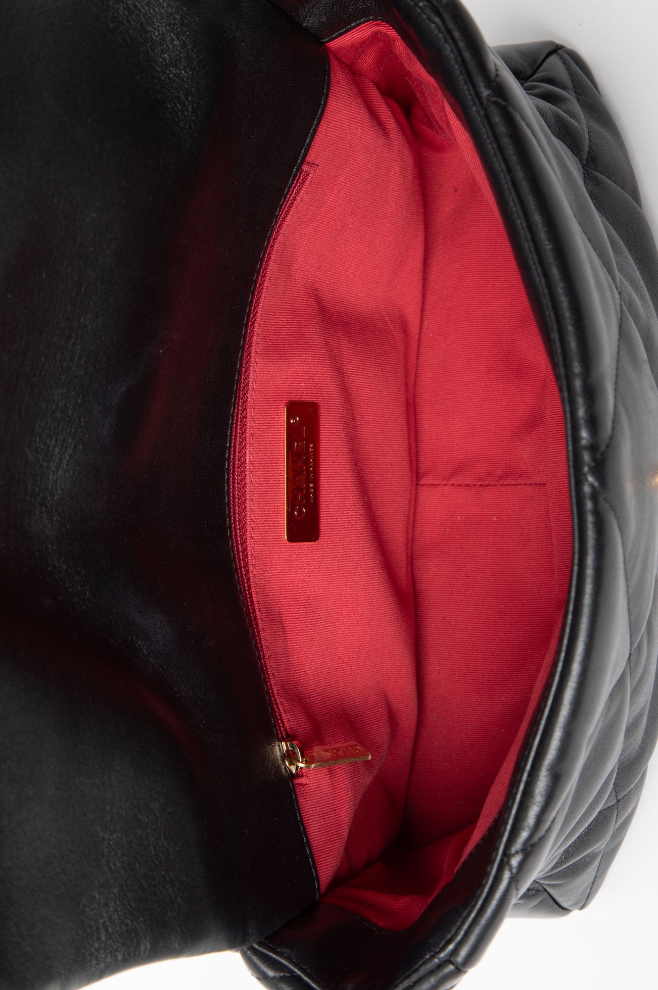 Chanel 19 Black Medium G/S Hardware