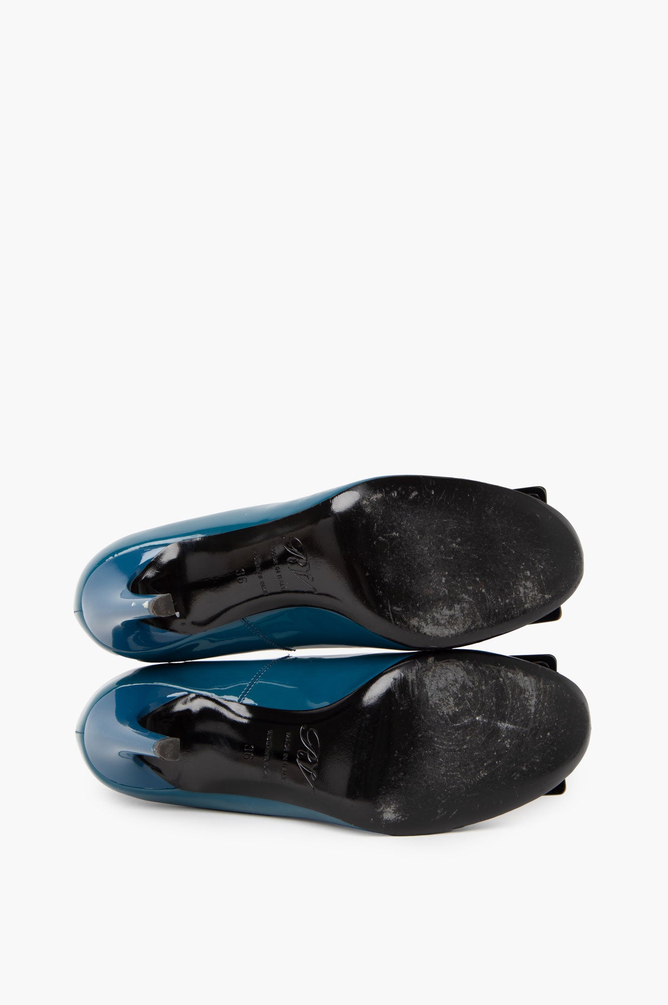 Roger Vivier Blue Patent Leather Pumps Size 36