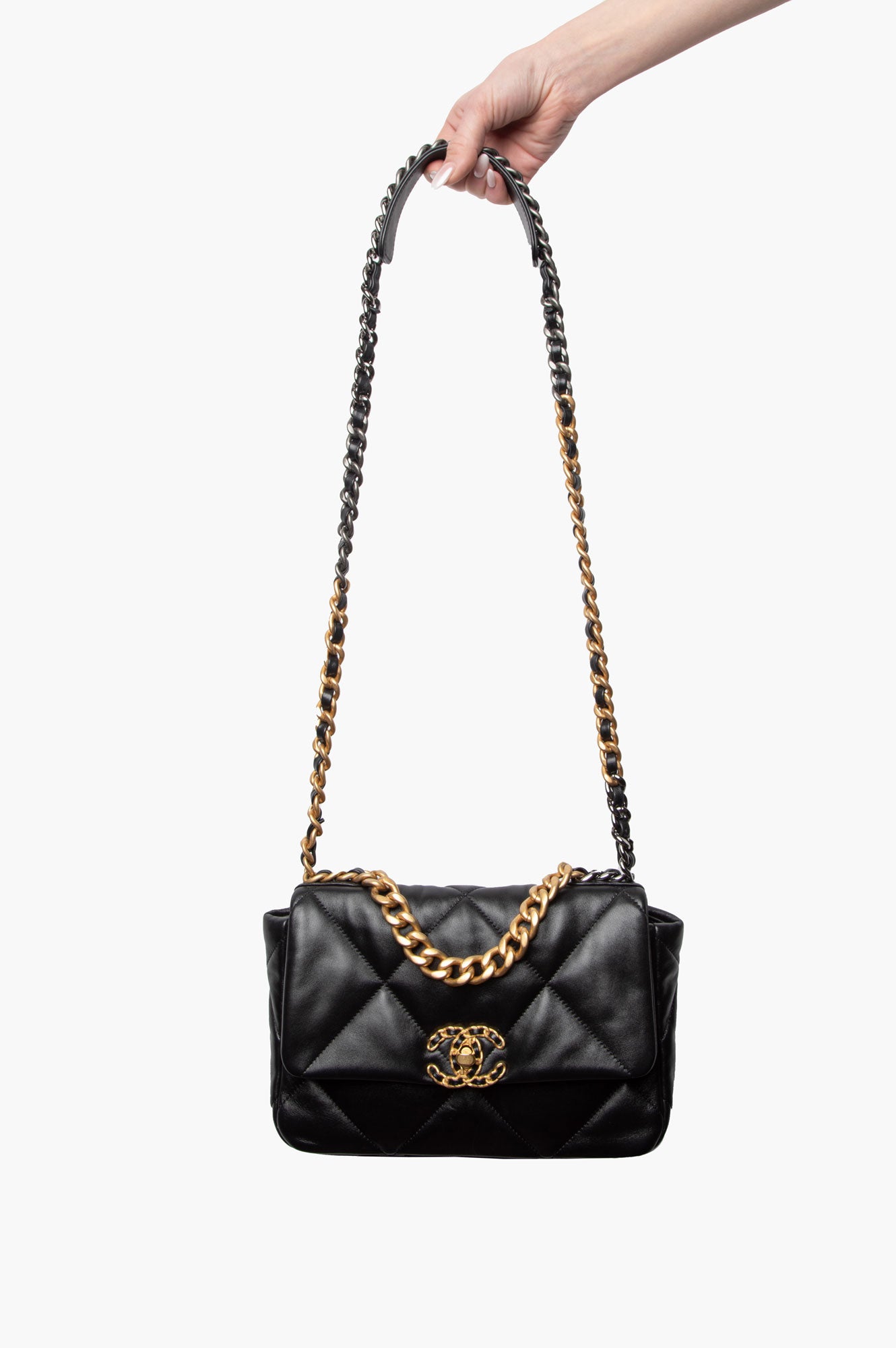 Chanel 19 Black Medium G/S Hardware