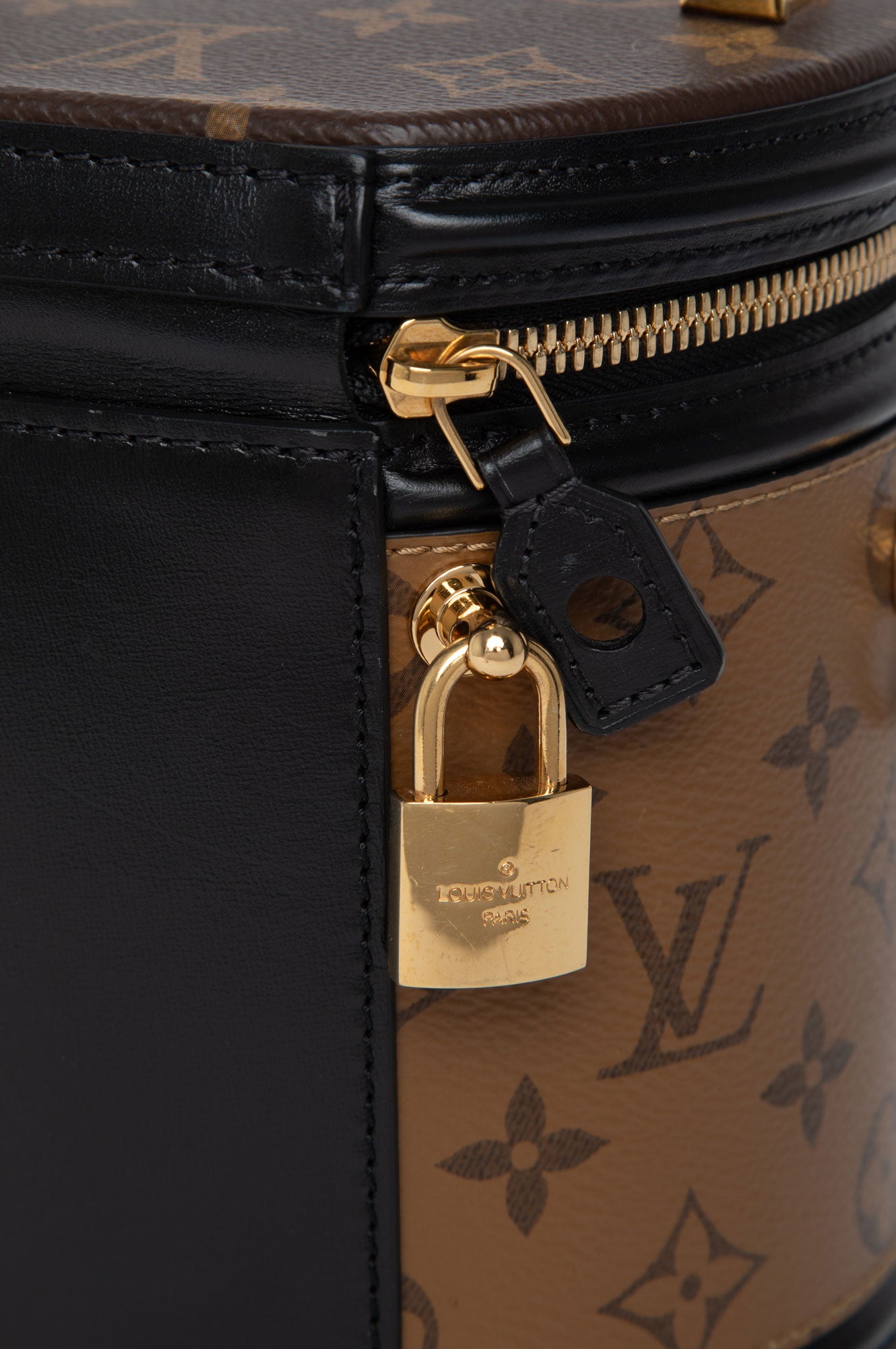 Louis Vuitton 2018 Cannes Reverse Monogram Bucket Bag