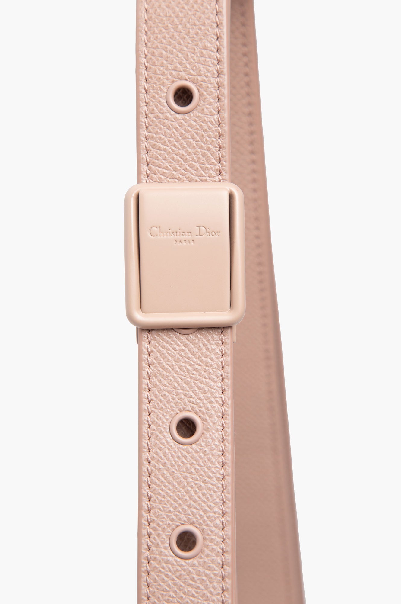 Christian Dior Ultra Matte Montaigne 30