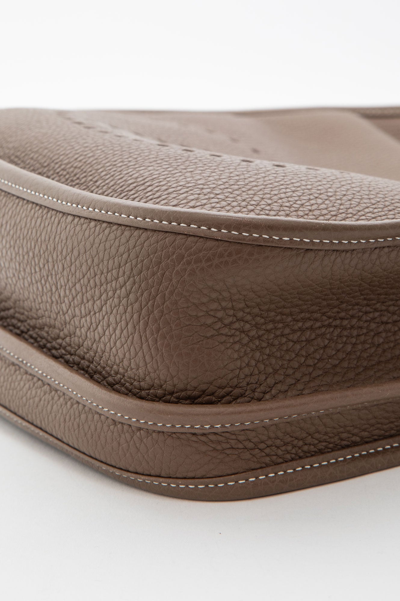 Hermes Etaupe Clemence Leather Evelyne 29 PM