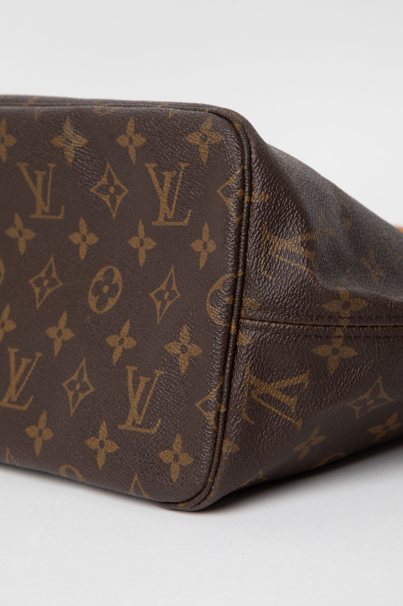 Louis Vuitton Brown Monogram Neverfull MM Tote Bag