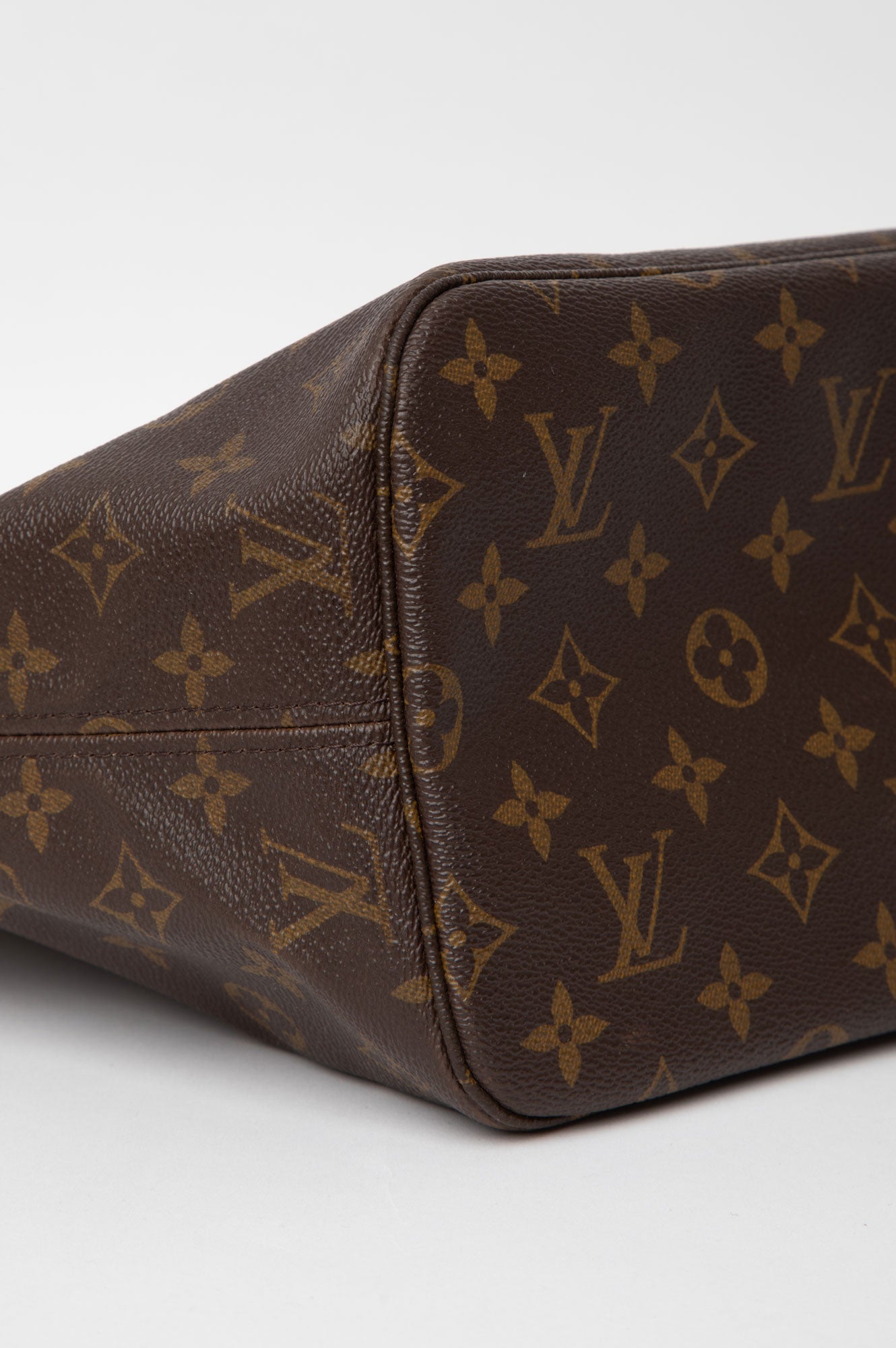 Louis Vuitton Brown Monogram Neverfull MM Tote Bag