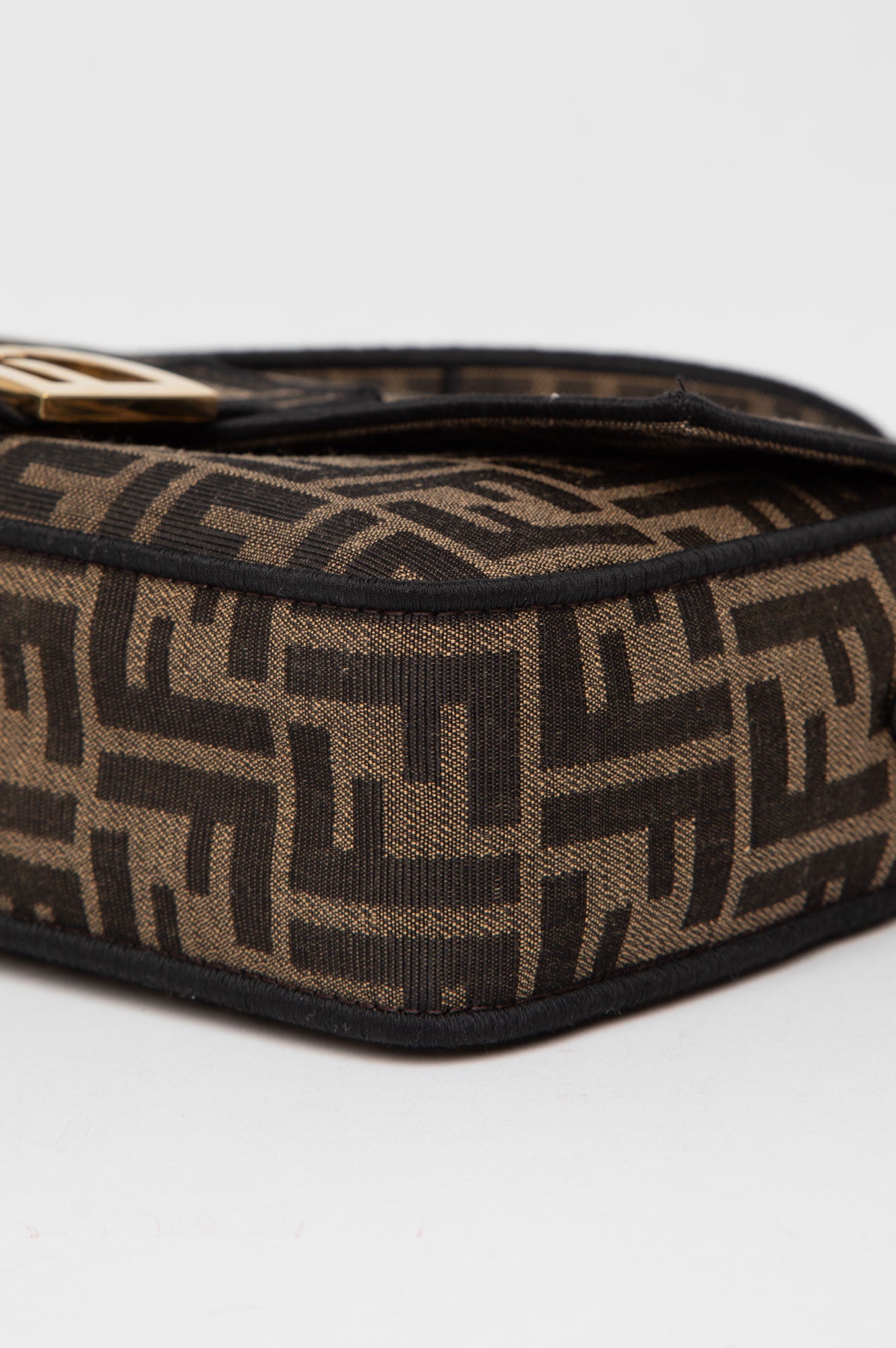 Fendi Baguette FF Jacquard 2-Ways Baguette Bag