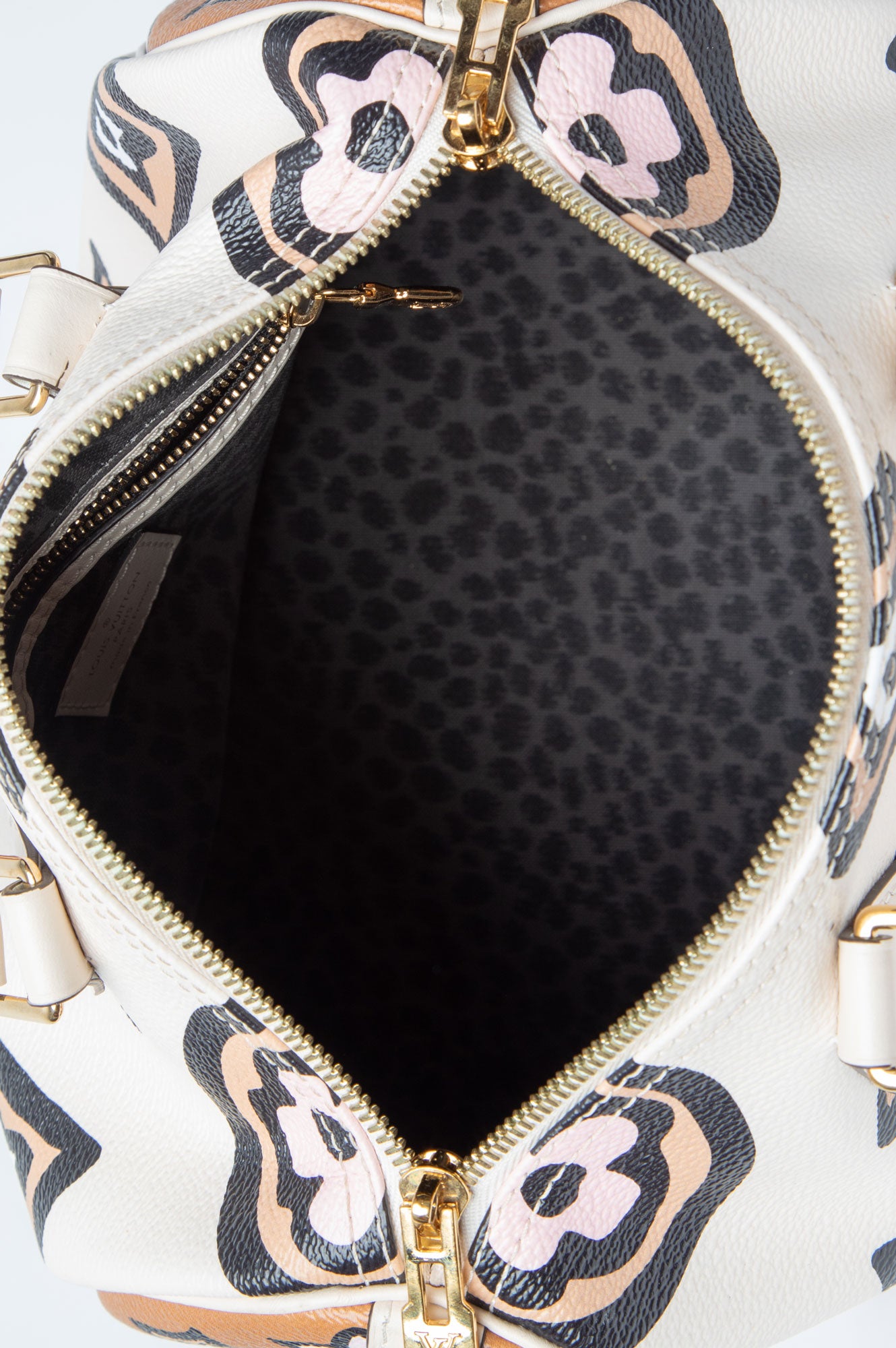 Louis Vuitton Cream Giant Wild At Heart Speedy Bandouliere 25 Bag