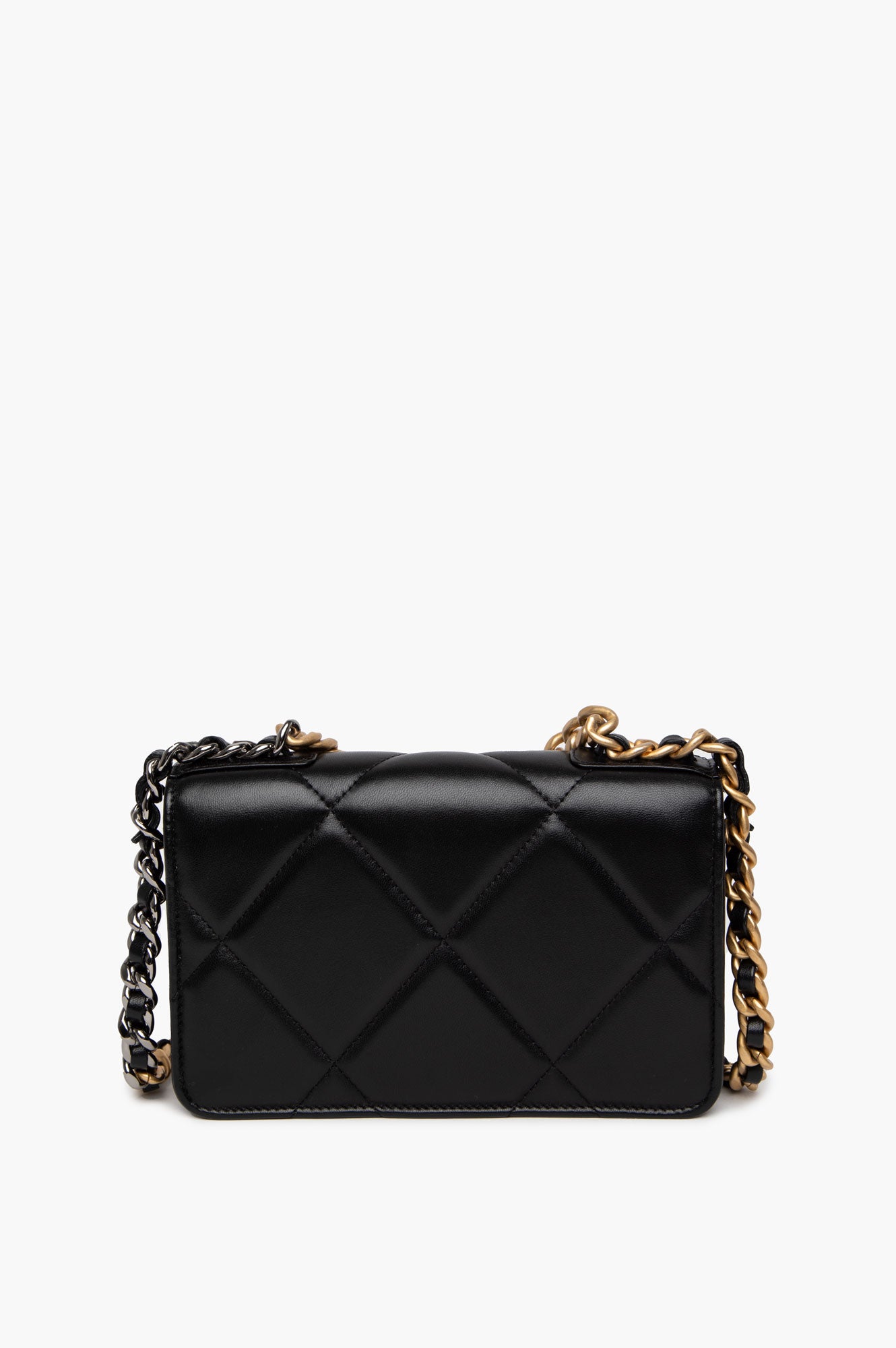 Chanel 19 Wallet on Chain