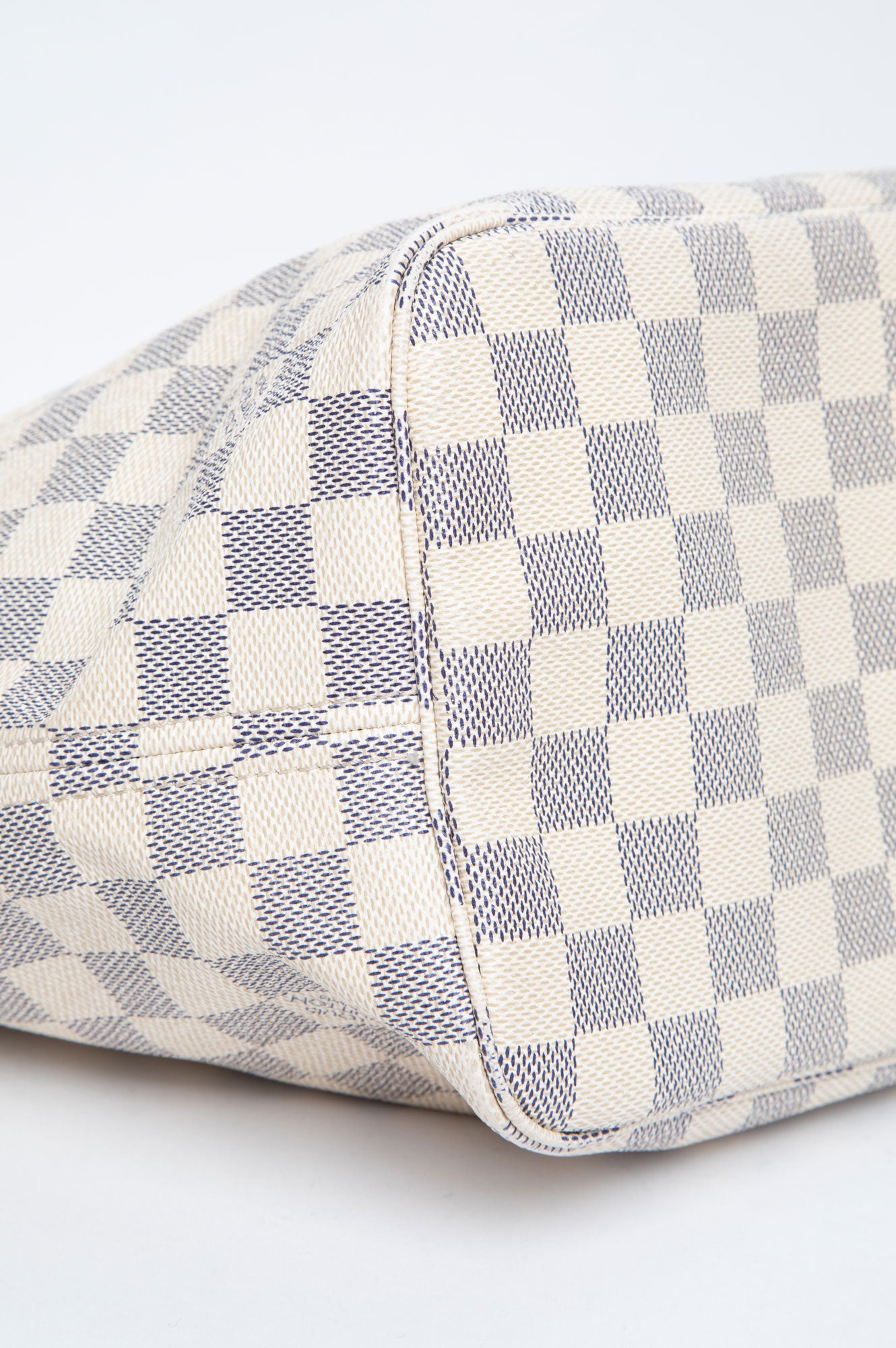 Louis Vuitton Damier Azur Neverfull MM