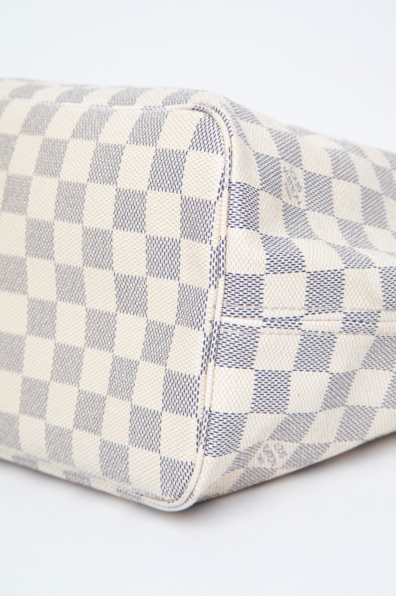 Louis Vuitton Damier Azur Neverfull MM