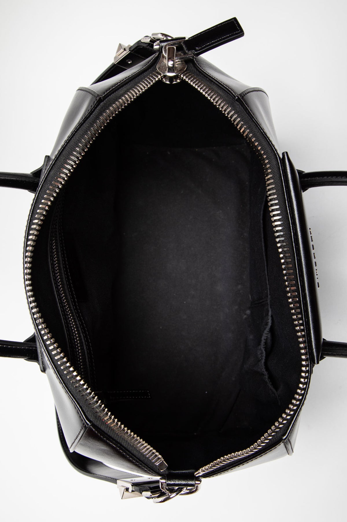 Givenchy Black Box Leather Medium Antigona Bag