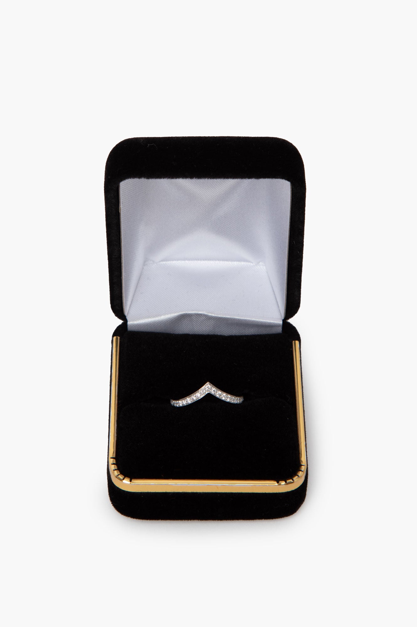 Joséphine Aigrette Platinum Diamonds Wedding Band