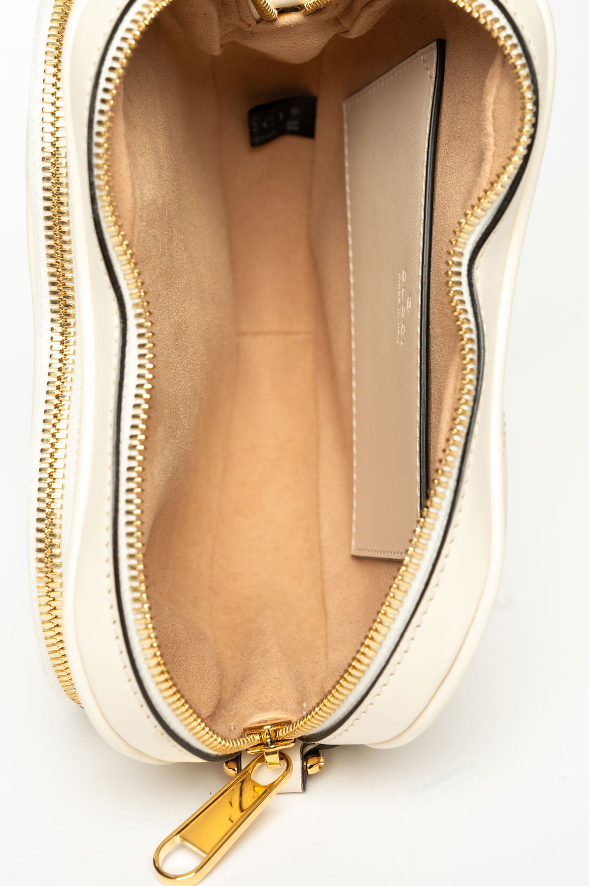 Gucci Cream Quilted Leather Interlocking G Mini Heart Shoulder Bag