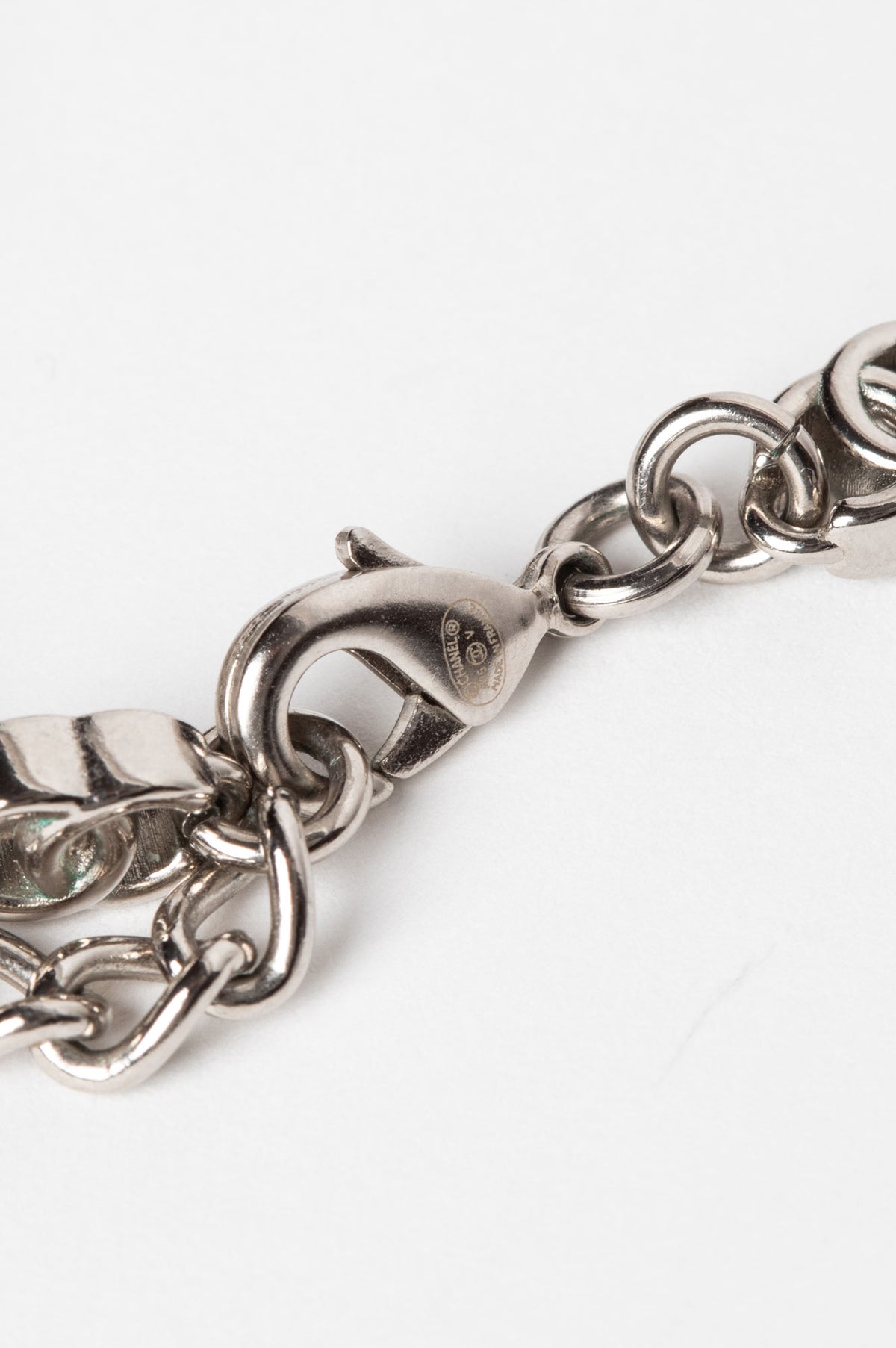 Chanel A25 V 5 Motif Silver-Tone CC Charm Chain Choker