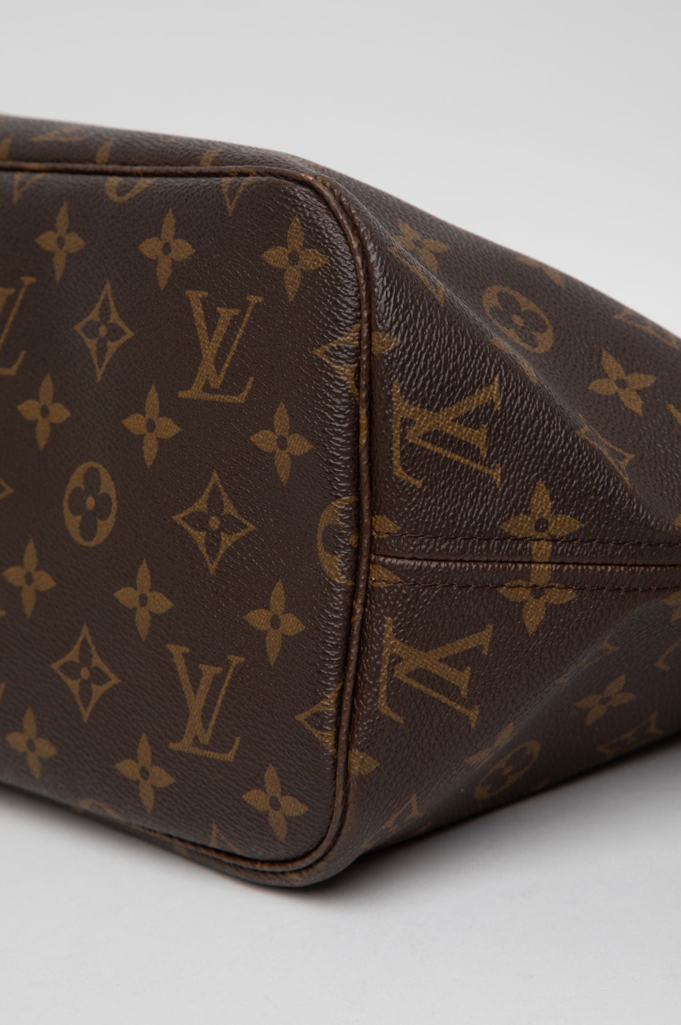 Louis Vuitton Monogram Neverfull MM Tote
