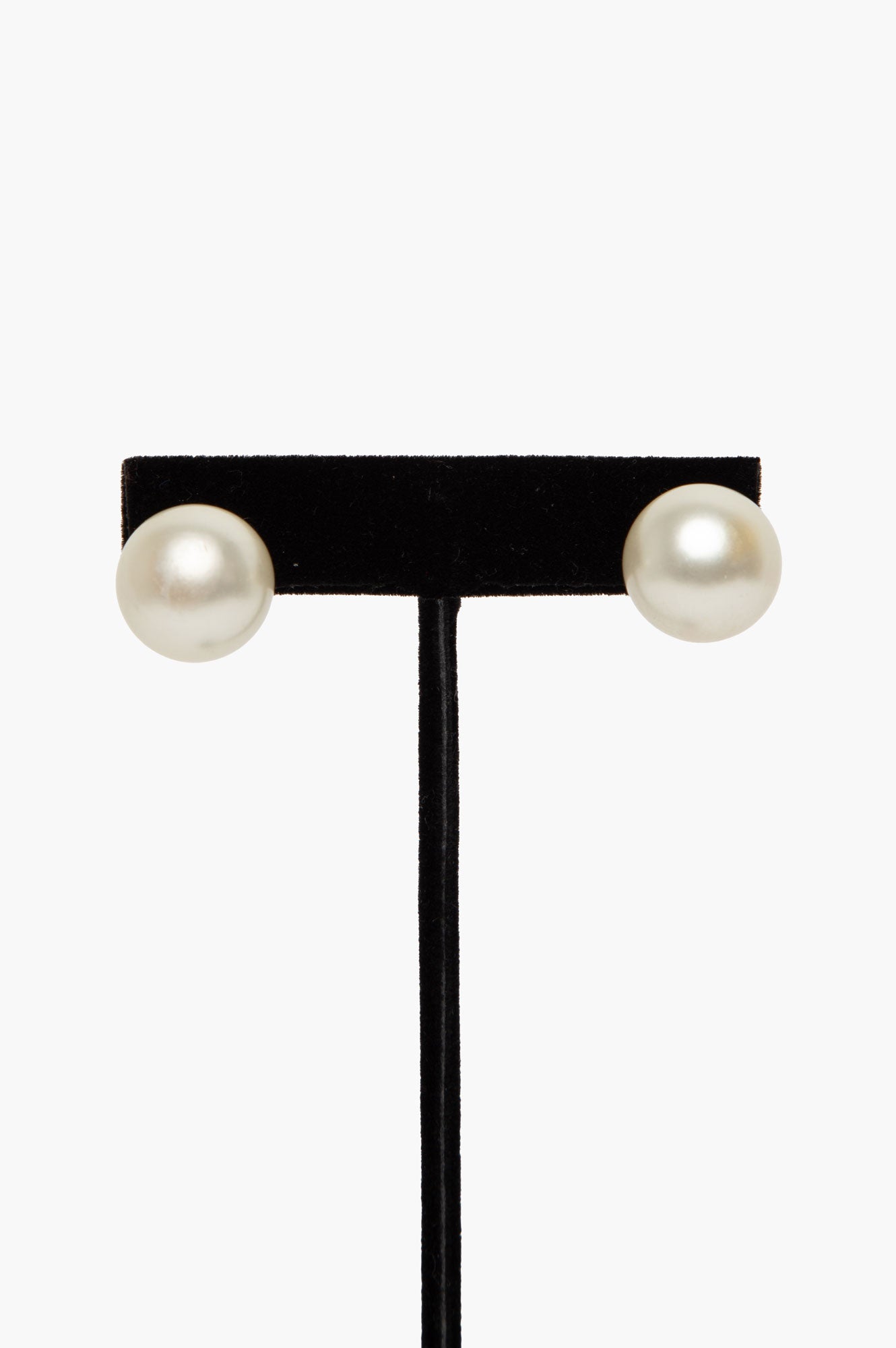 Christian Dior Cream Tribal Earring